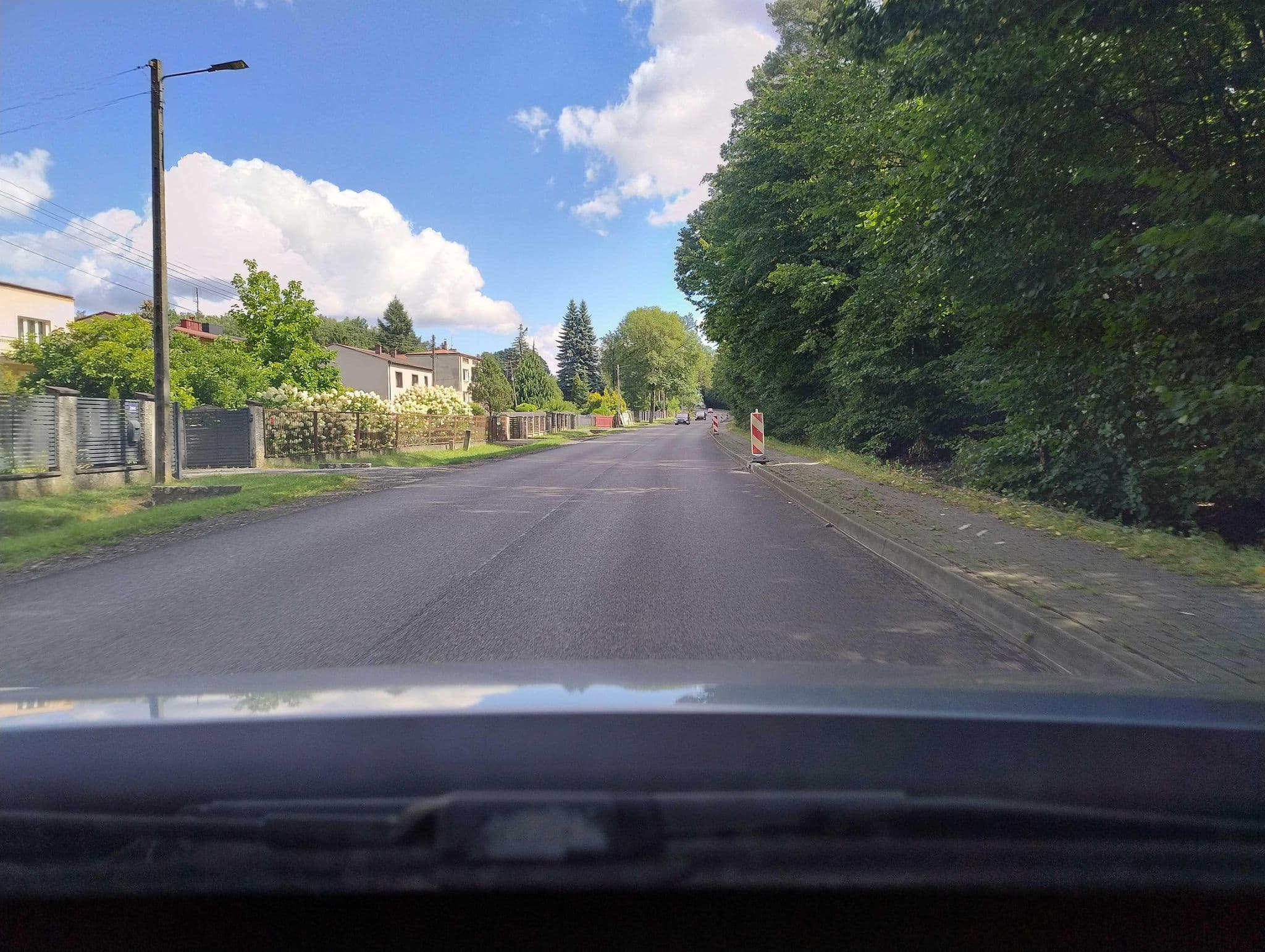 Street view near Globtroter Kjm Robert Knysak, Rędziny — © BartoszOgrodnik (CC BY-SA · Mapillary)