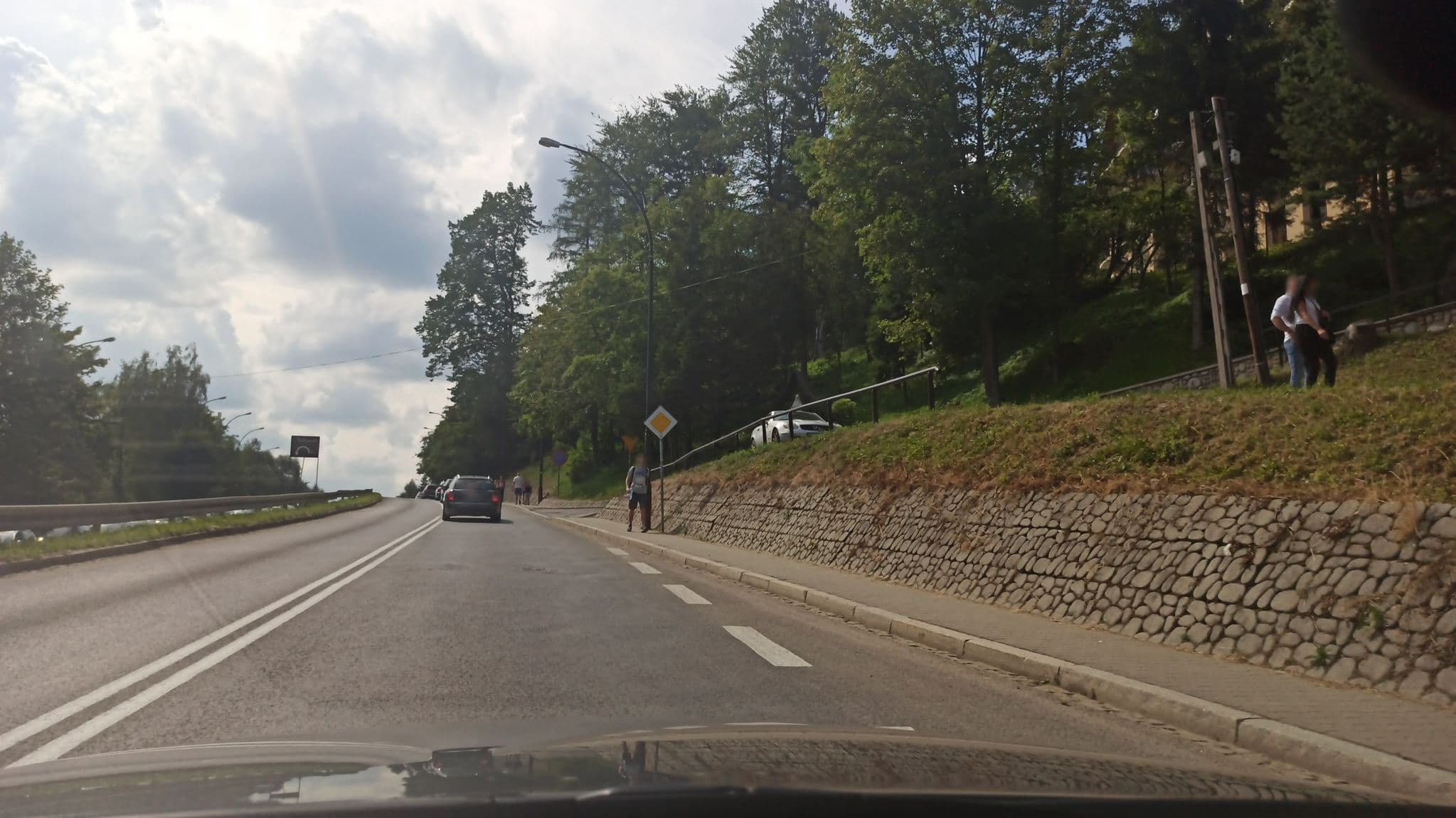 Street view near Aparthotel Bellamonte Laris Hotels Group Laris Sp. z o.o., Zakopane — © gandal543 (CC BY-SA · Mapillary)