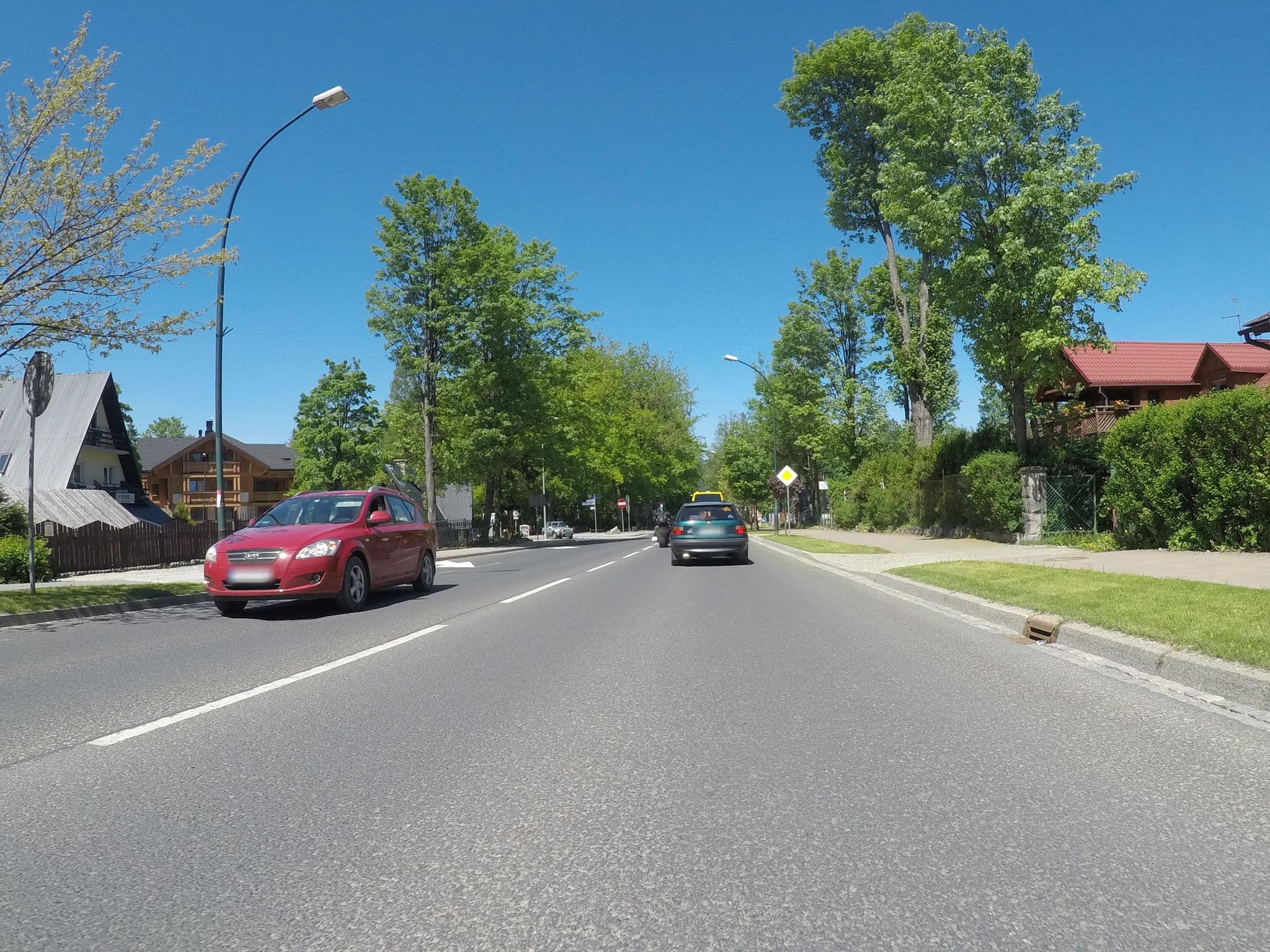 Street view near Fian - noclegi i konferencje w centrum, Zakopane — © chrisbeddow (CC BY-SA · Mapillary)