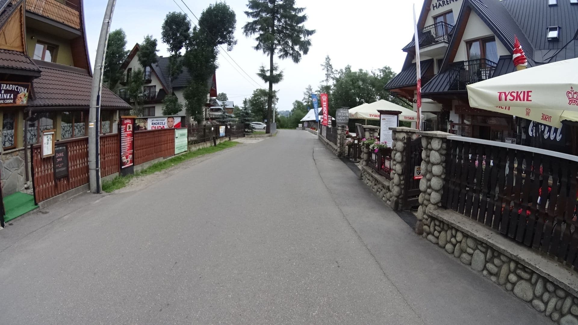 Street view near Pokoje Goscinne Harenda, Poronin — © awizonosz (CC BY-SA · Mapillary)