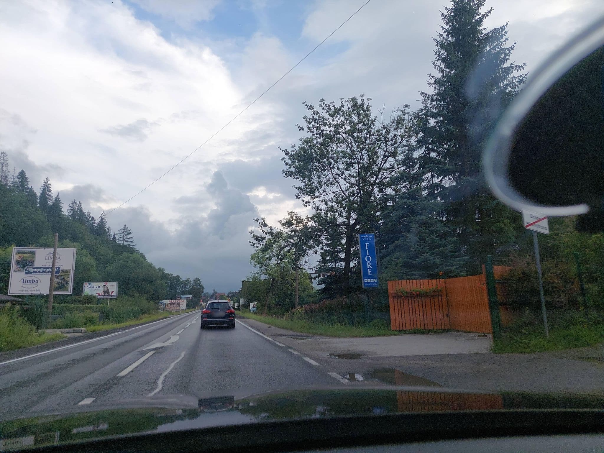 Street view near Villa Fiore, Biały Dunajec — © Apirnus (CC BY-SA · Mapillary)
