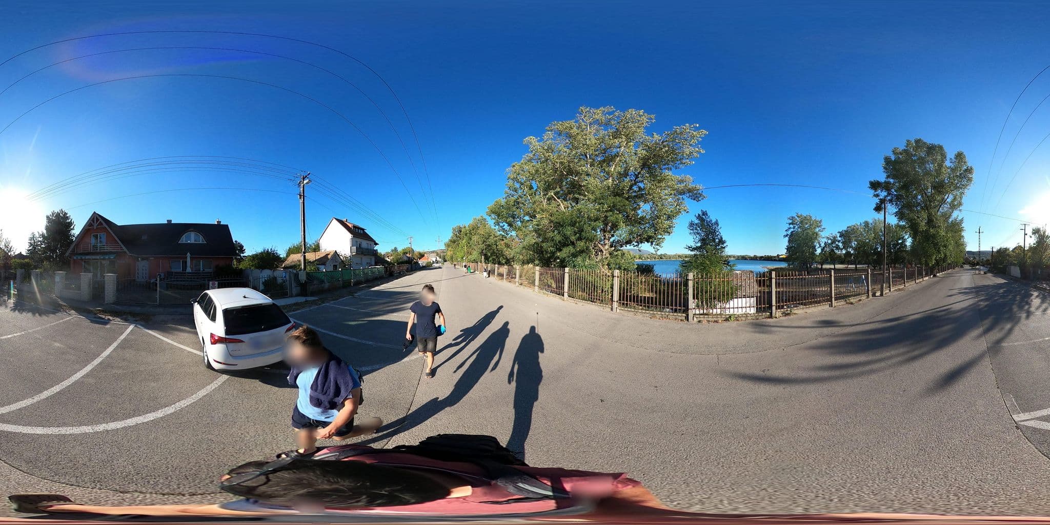 Street view near Rózsa Söröző & Panzió, Dorog — © grozsa11 (CC BY-SA · Mapillary)