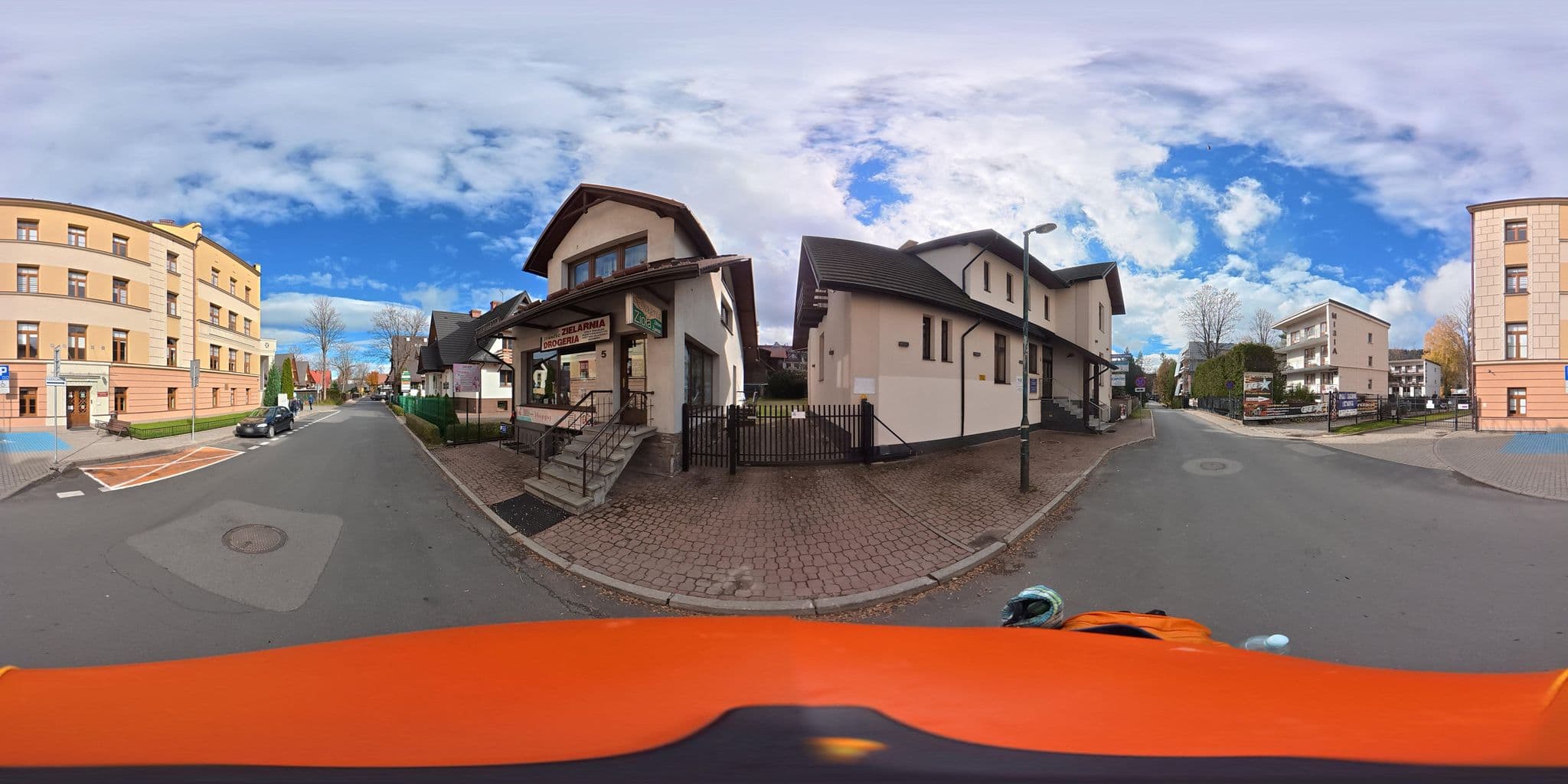 Street view near Apartamenty w Centrum Zakopanego, Zakopane — © awizonosz (CC BY-SA · Mapillary)