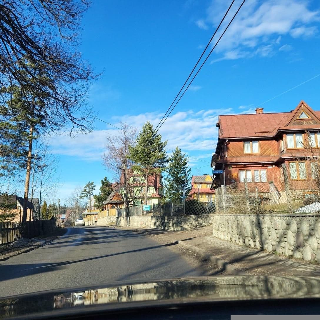 Street view near 9 Sił Murowany Dom, Bukowina Tatrzańska — © picturehoover (CC BY-SA · Mapillary)