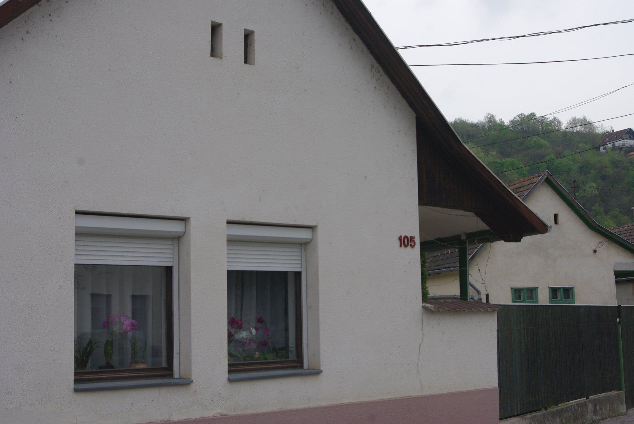 Street view near Mária-lak, Visegrád — © utvonalfelmeresek (CC BY-SA · Mapillary)