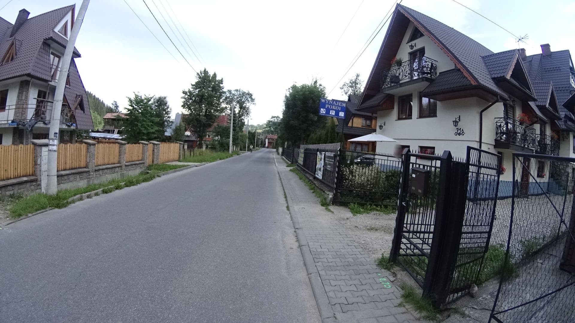 Street view near Pokoje i Apartamenty U Paliderki, Poronin — © awizonosz (CC BY-SA · Mapillary)