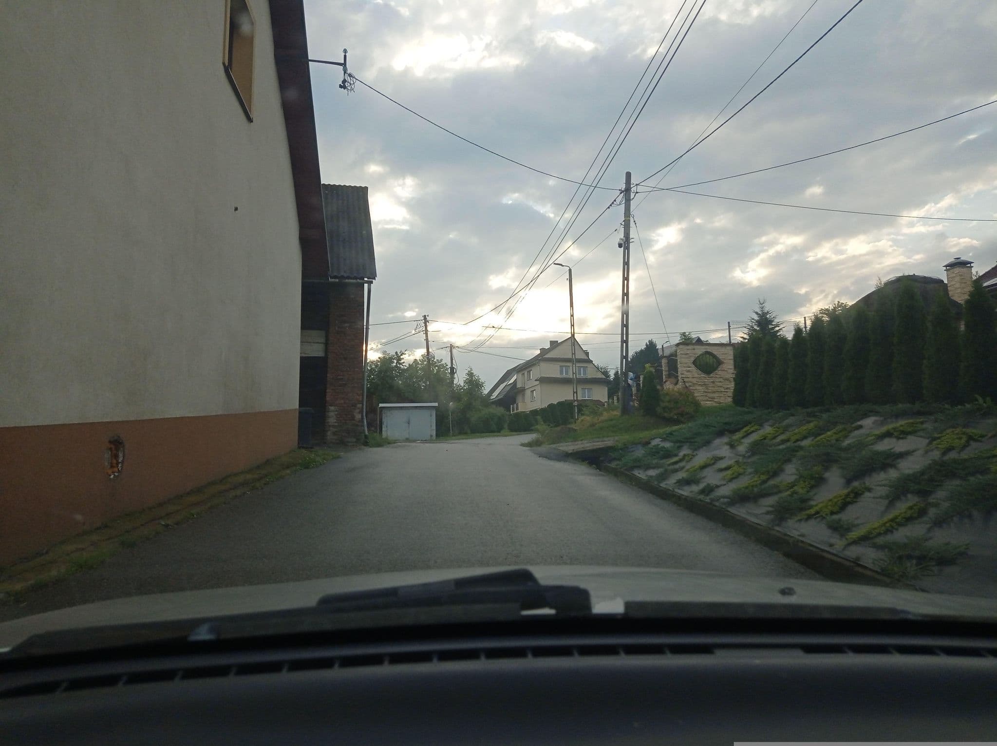 Street view near Ośrodek Sportowo-Rekreacyjny "SŁONECZNY", Mszana Dolna — © sp9pln (CC BY-SA · Mapillary)