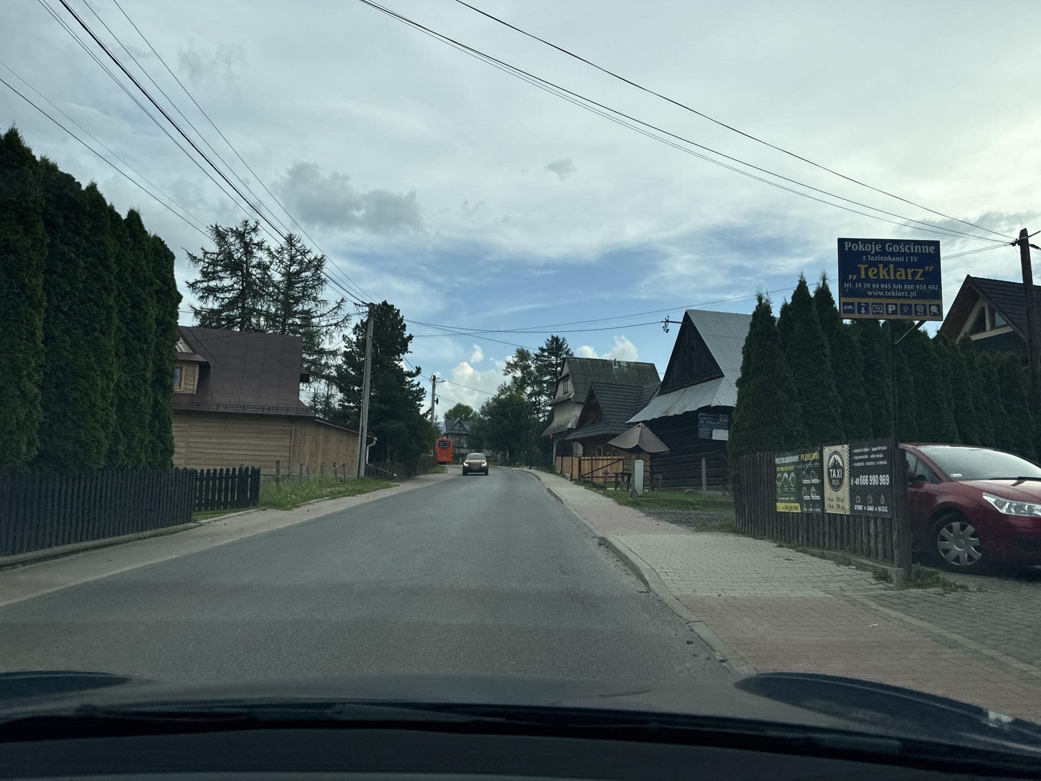 Street view near "U Teklorza" Pokoje Gościnne Andrzej Łukaszczyk, Murzasichle — © kino (CC BY-SA · Mapillary)