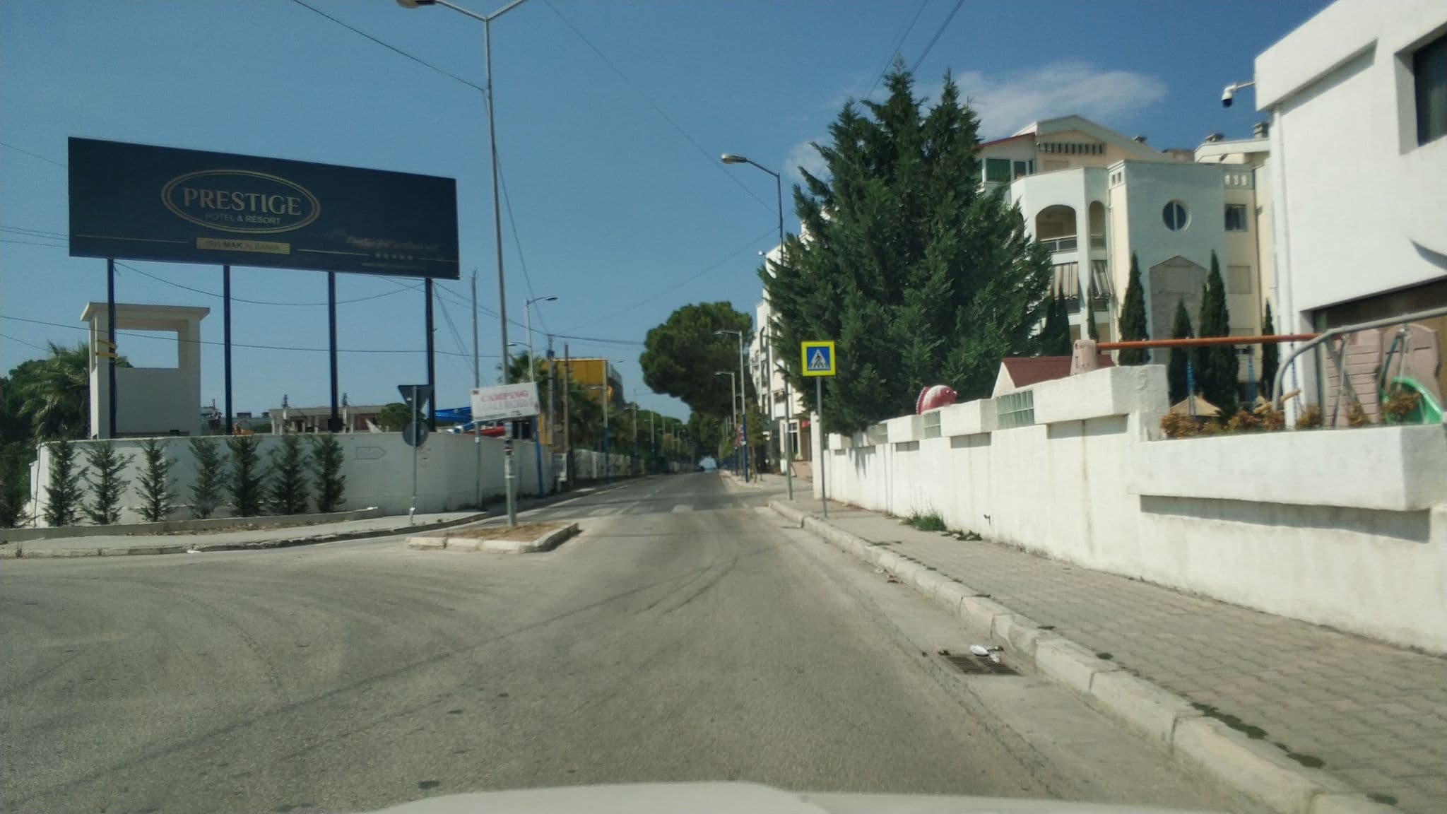 Street view near Hotel Sunborn, Kavajë — © freddouhelk (CC BY-SA · Mapillary)