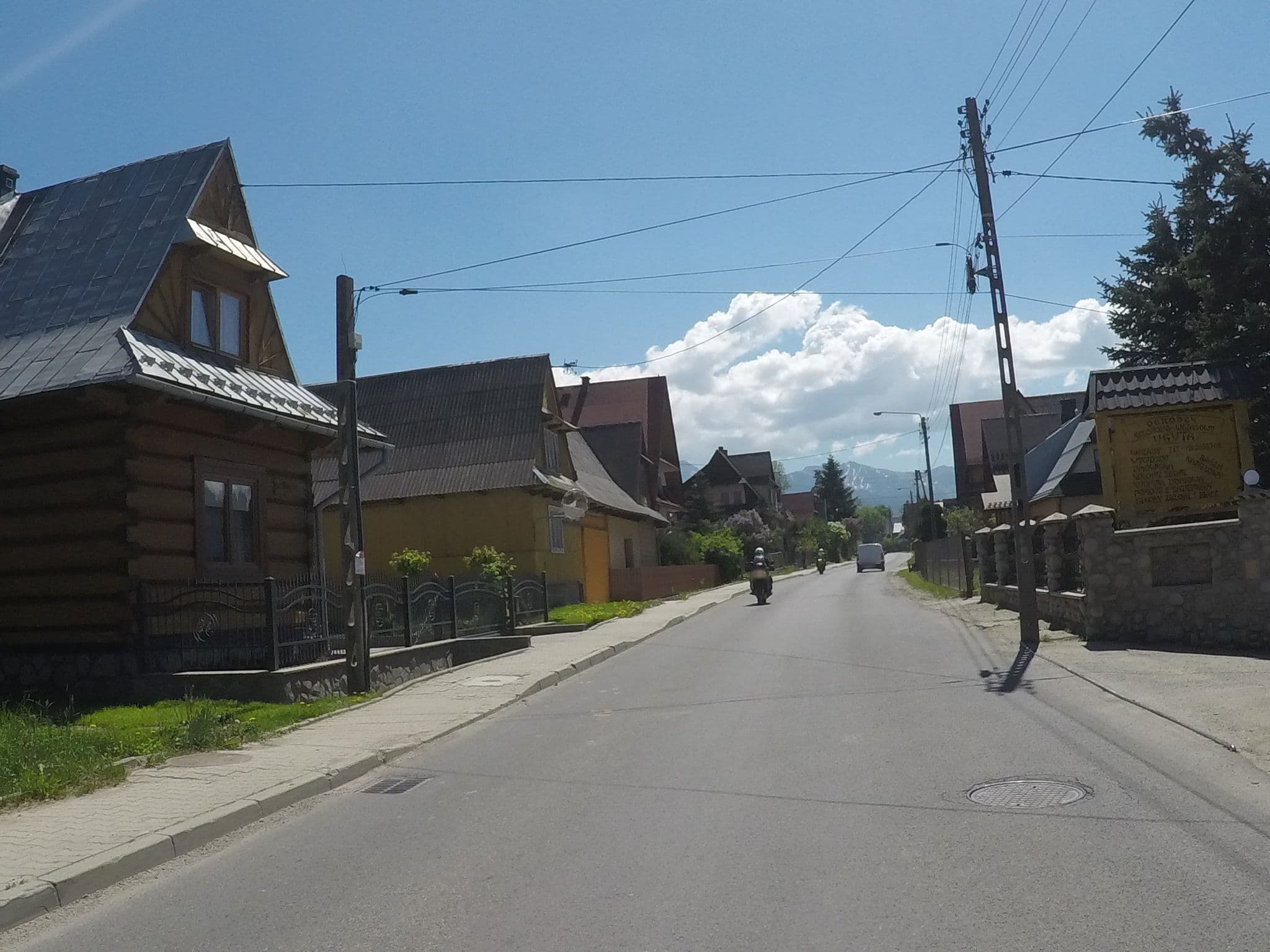 Street view near Wynajem pokoi Gut Jerzy, Poronin — © chrisbeddow (CC BY-SA · Mapillary)