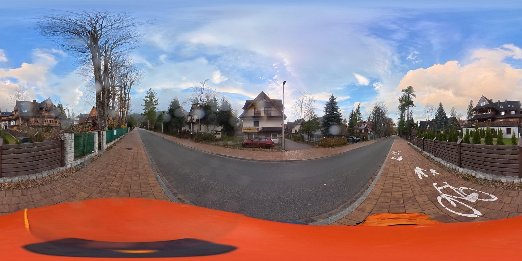 Street view near Studia "U Tomasza", Zakopane — © awizonosz (CC BY-SA · Mapillary)