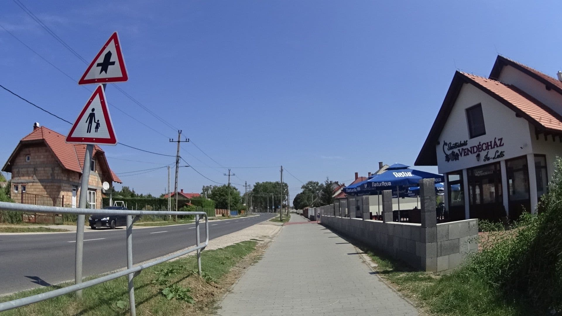 Street view near Szőlőskert Vendégház, Pákozd — © ramap (CC BY-SA · Mapillary)