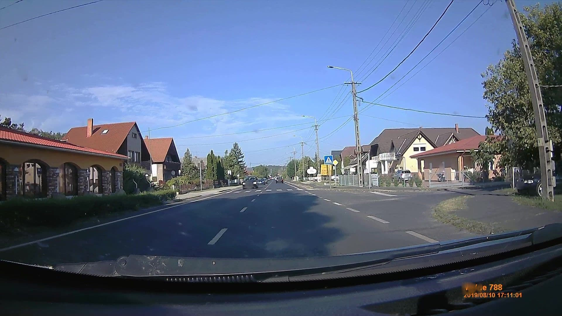 Street view near Szieszta Apartmanház, Balatonboglár — © geox123 (CC BY-SA · Mapillary)