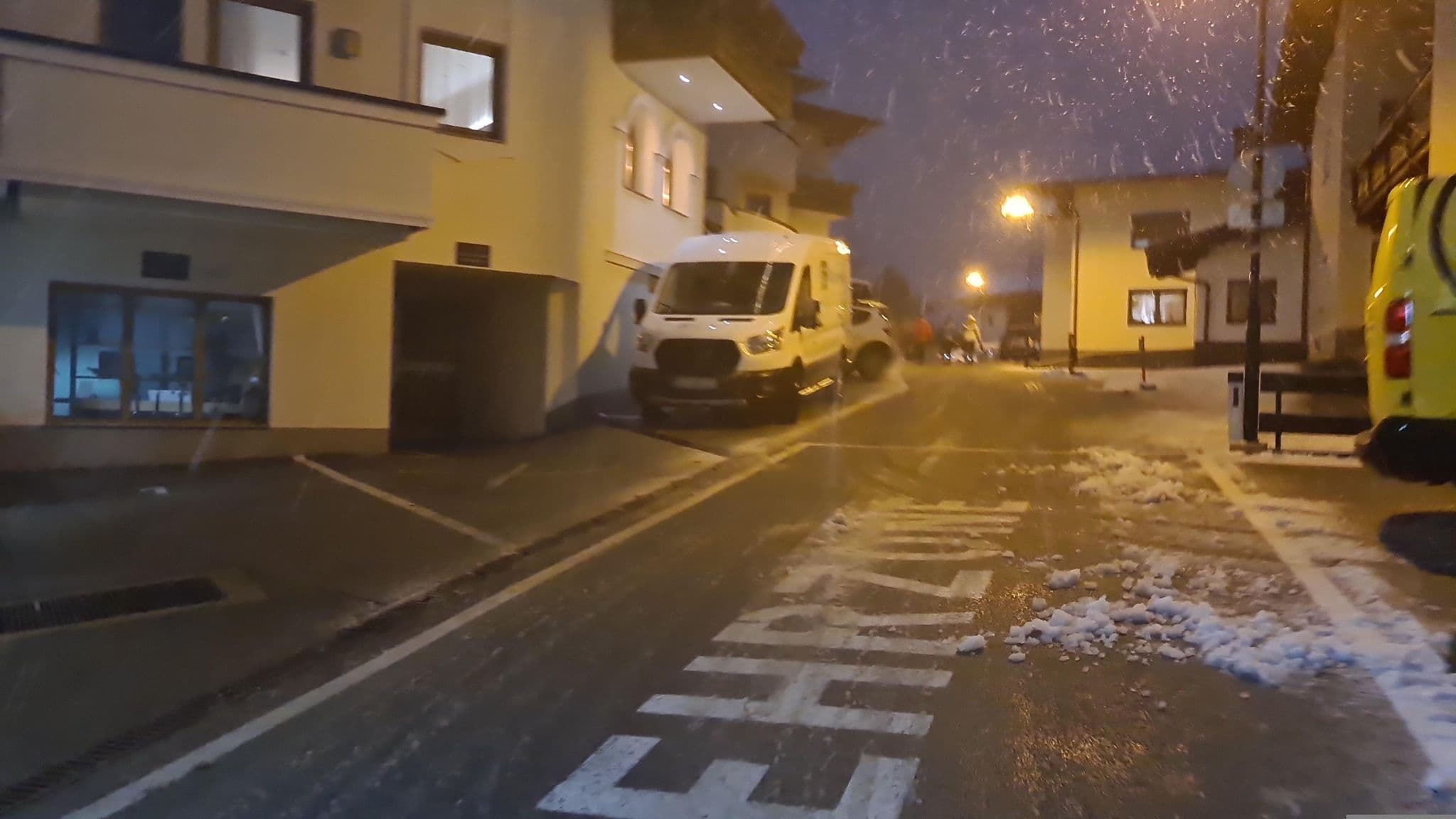 Street view near Hotel Hochzillertal, Ried im Zillertal — © dsmm (CC BY-SA · Mapillary)
