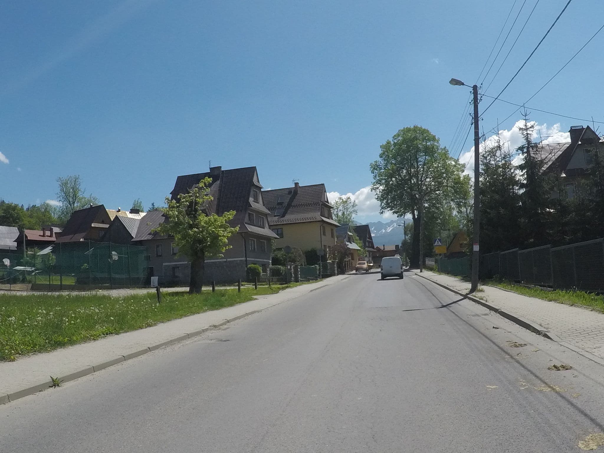 Street view near Domki całoroczne do wynajęcia, Poronin — © chrisbeddow (CC BY-SA · Mapillary)