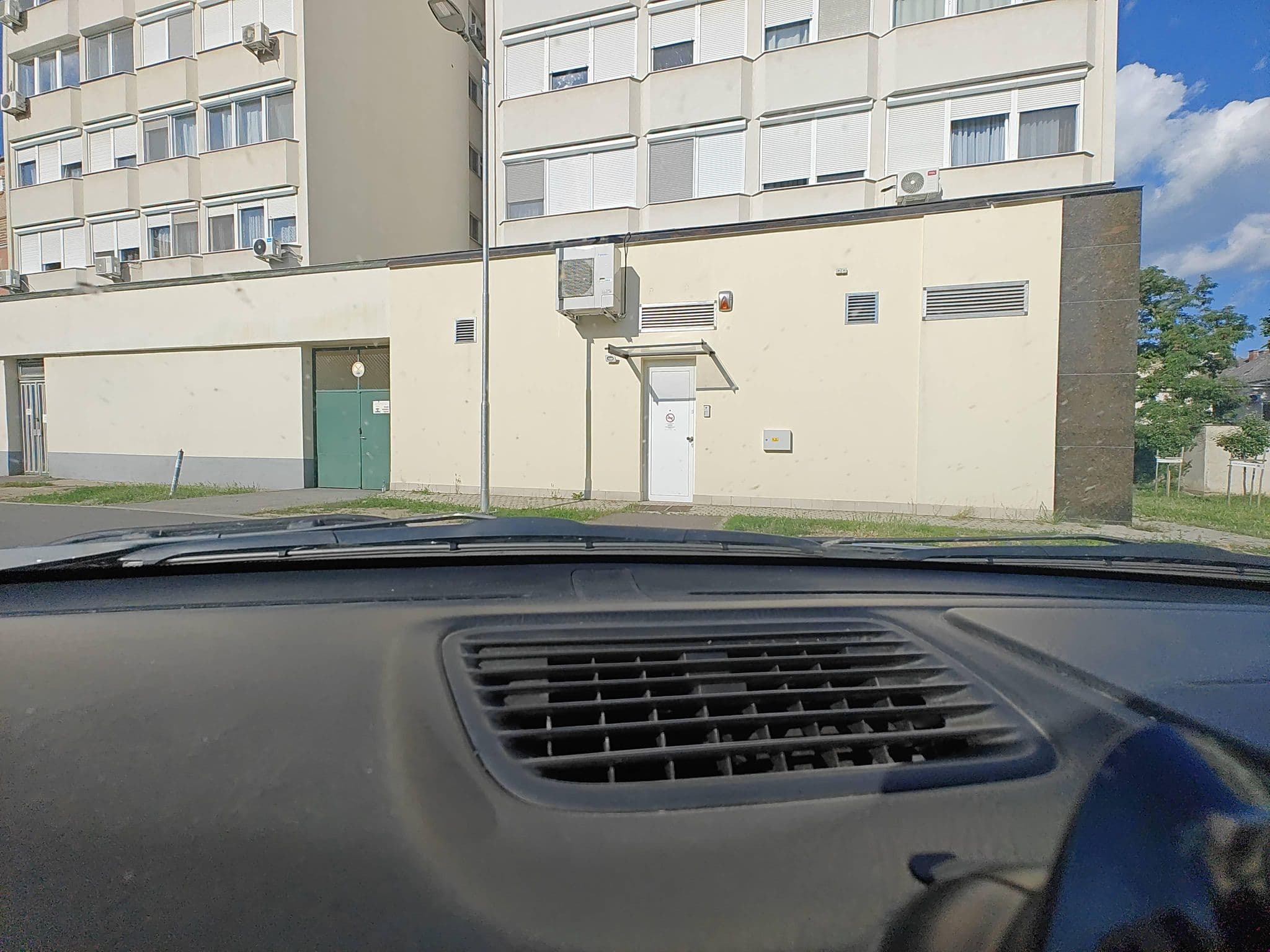 Street view near Center Piac apartman, Debrecen — © Winner_hun (CC BY-SA · Mapillary)