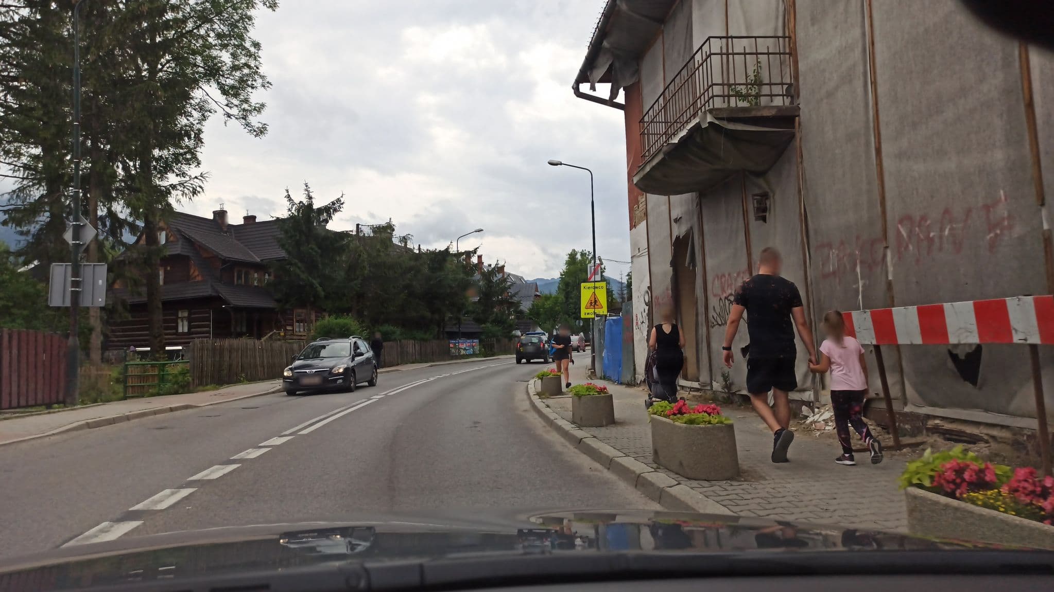 Street view near Wynajem Pokoi Marek Fornal, Zakopane — © gandal543 (CC BY-SA · Mapillary)