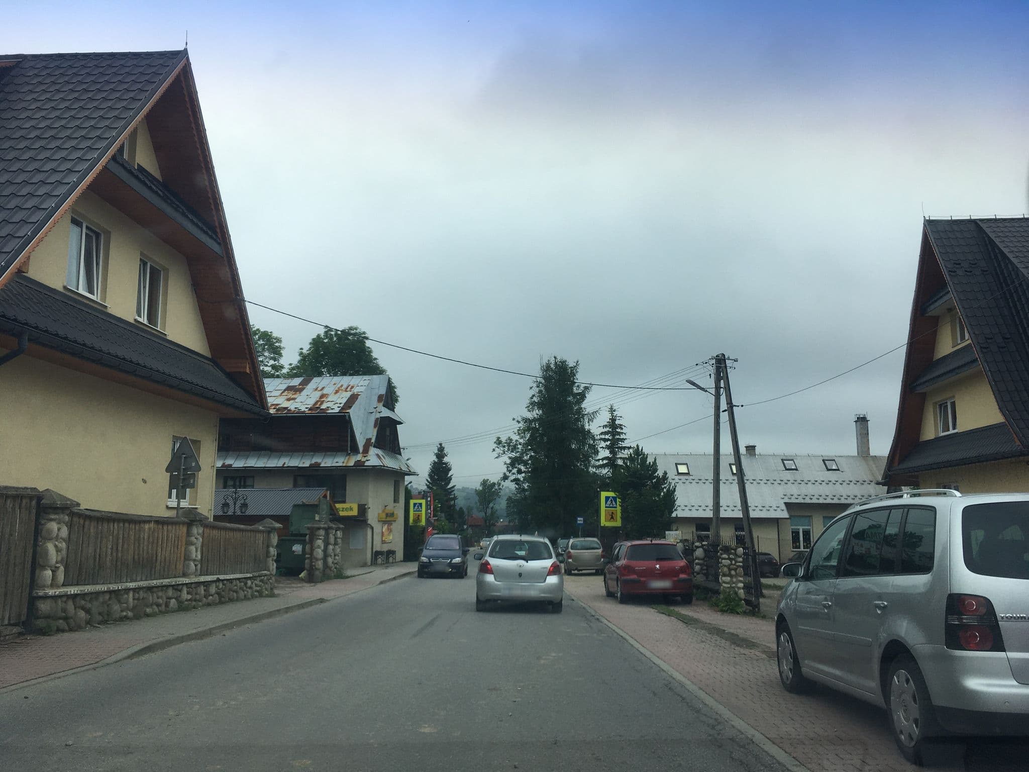 Street view near Wynajem Pokoi Tatry Łukaszczyk Andrzej, Murzasichle — © dasza (CC BY-SA · Mapillary)