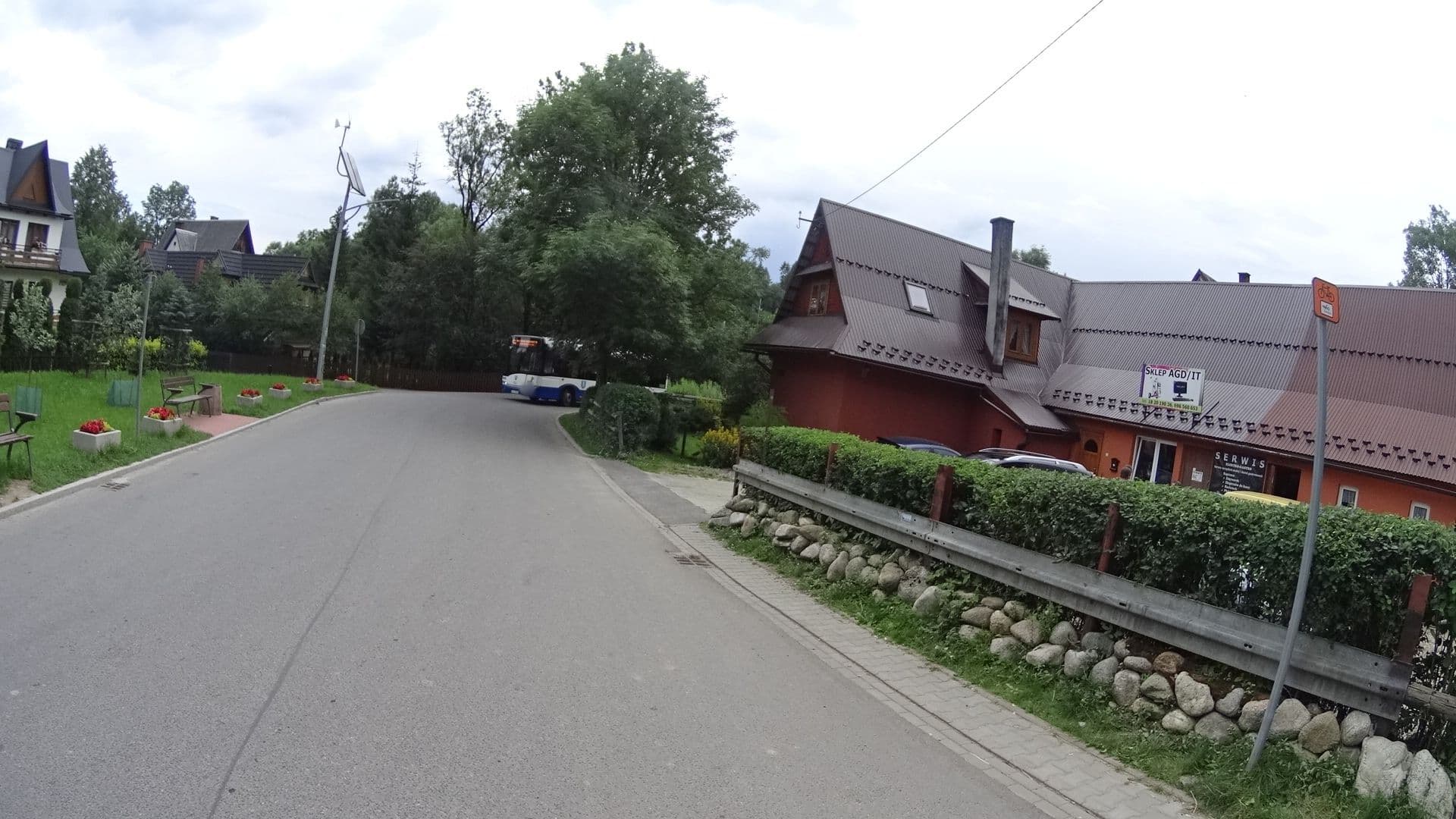 Street view near Pokoje Gościnne Ul.Króle 1a, Zakopane — © awizonosz (CC BY-SA · Mapillary)