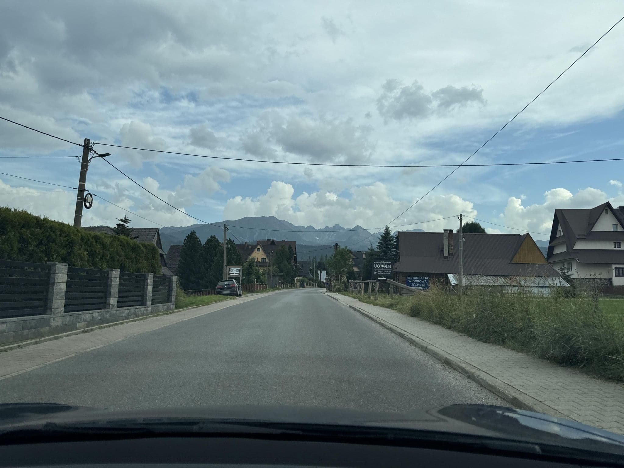 Street view near Wojciech Łukaszczyk Biuro Turystyczne "Góral", Murzasichle — © kino (CC BY-SA · Mapillary)