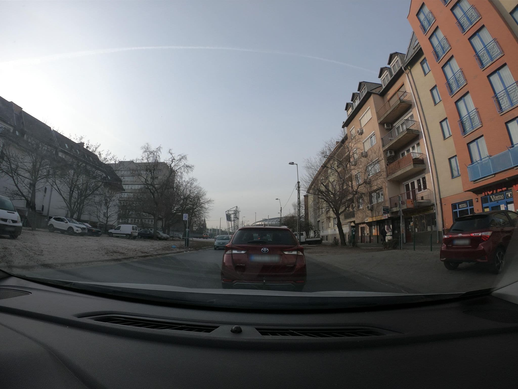Street view near Hotel Veritas, Istvánmező — © vst (CC BY-SA · Mapillary)