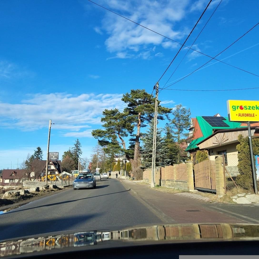 Street view near Willa Wiktoria, Bukowina Tatrzańska — © picturehoover (CC BY-SA · Mapillary)