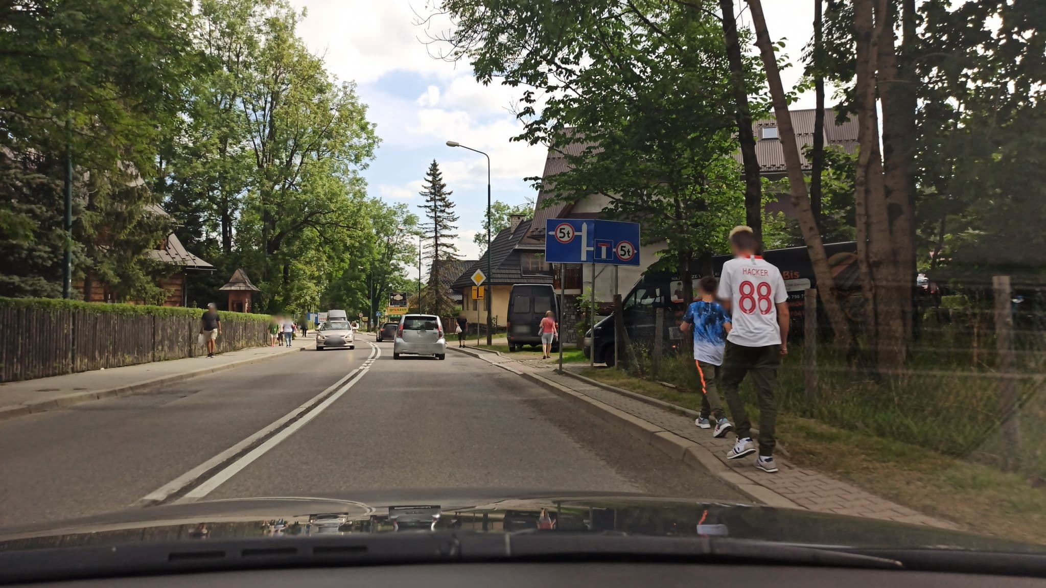 Street view near Sierant Teresa Wynajem Pokoi, Zakopane — © gandal543 (CC BY-SA · Mapillary)
