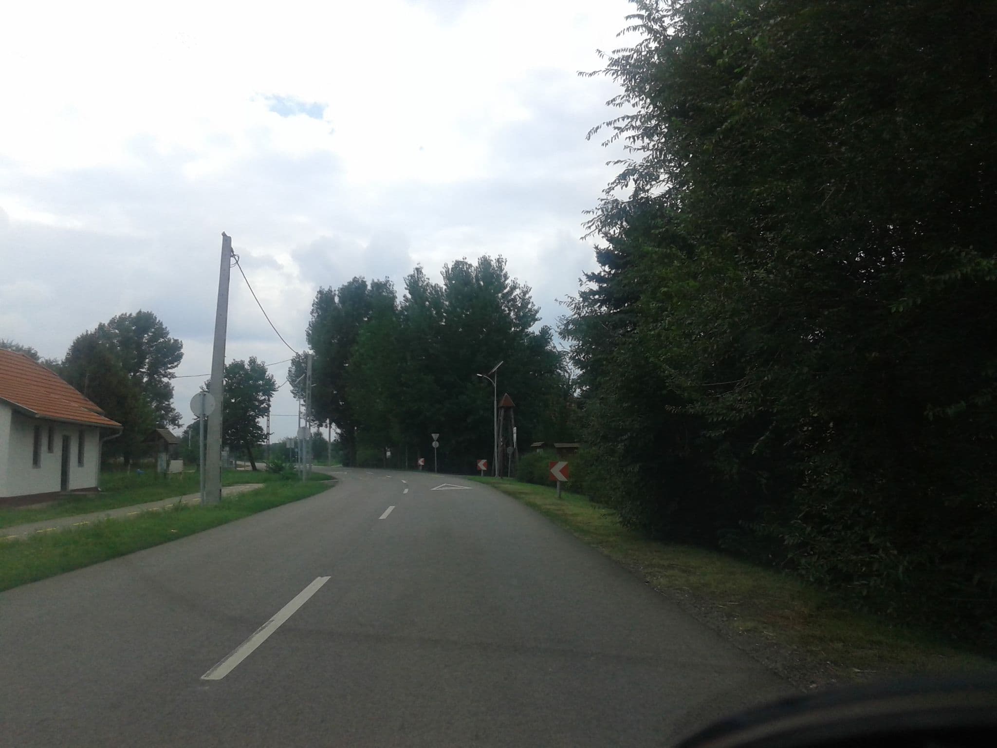Street view near Tündérrózsa apartman, Mórahalom — © esandorhu (CC BY-SA · Mapillary)