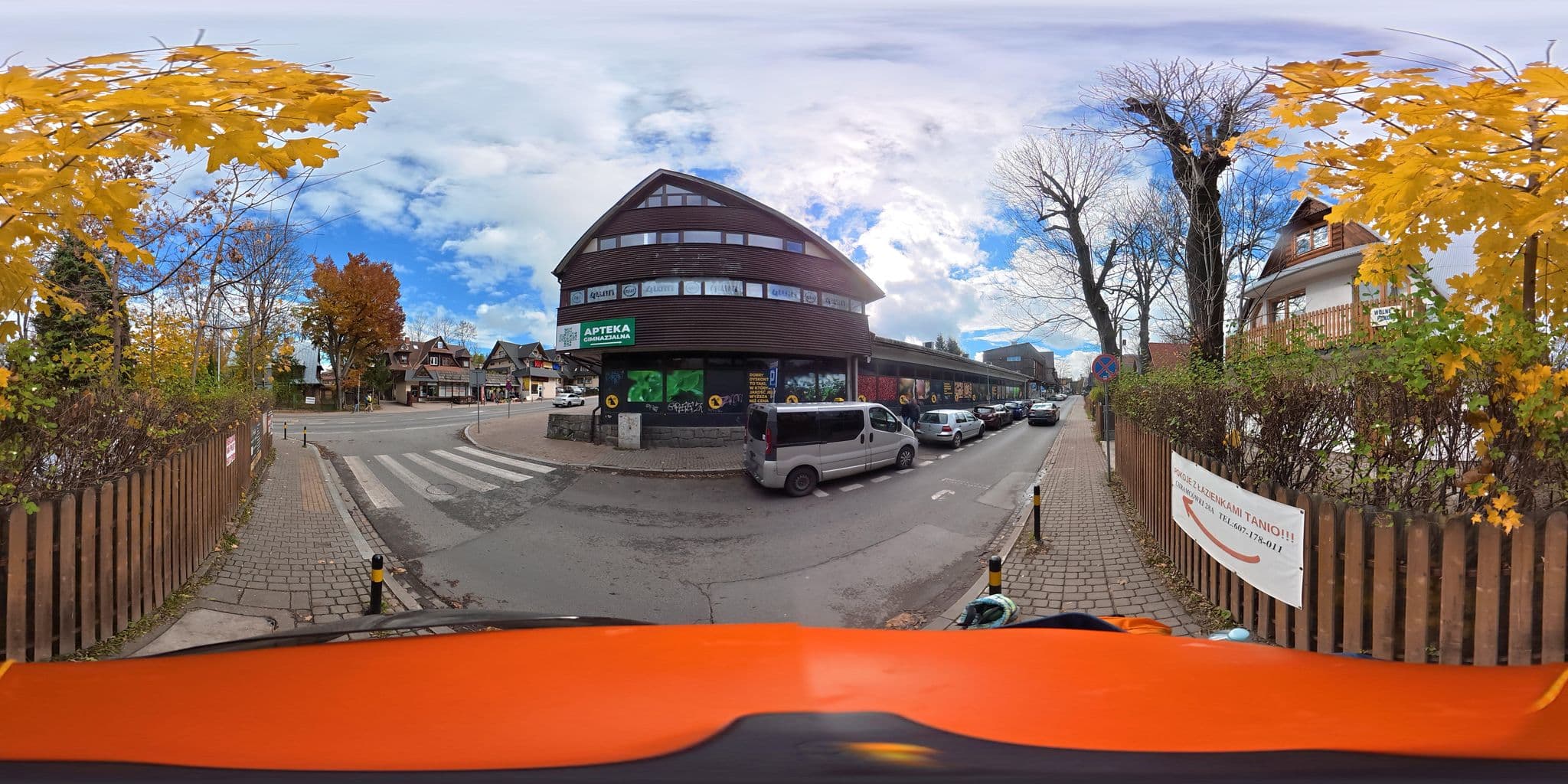 Street view near Przedsiębiorstwo Handlu Wewnętrznego Sp. z o.o., Zakopane — © awizonosz (CC BY-SA · Mapillary)