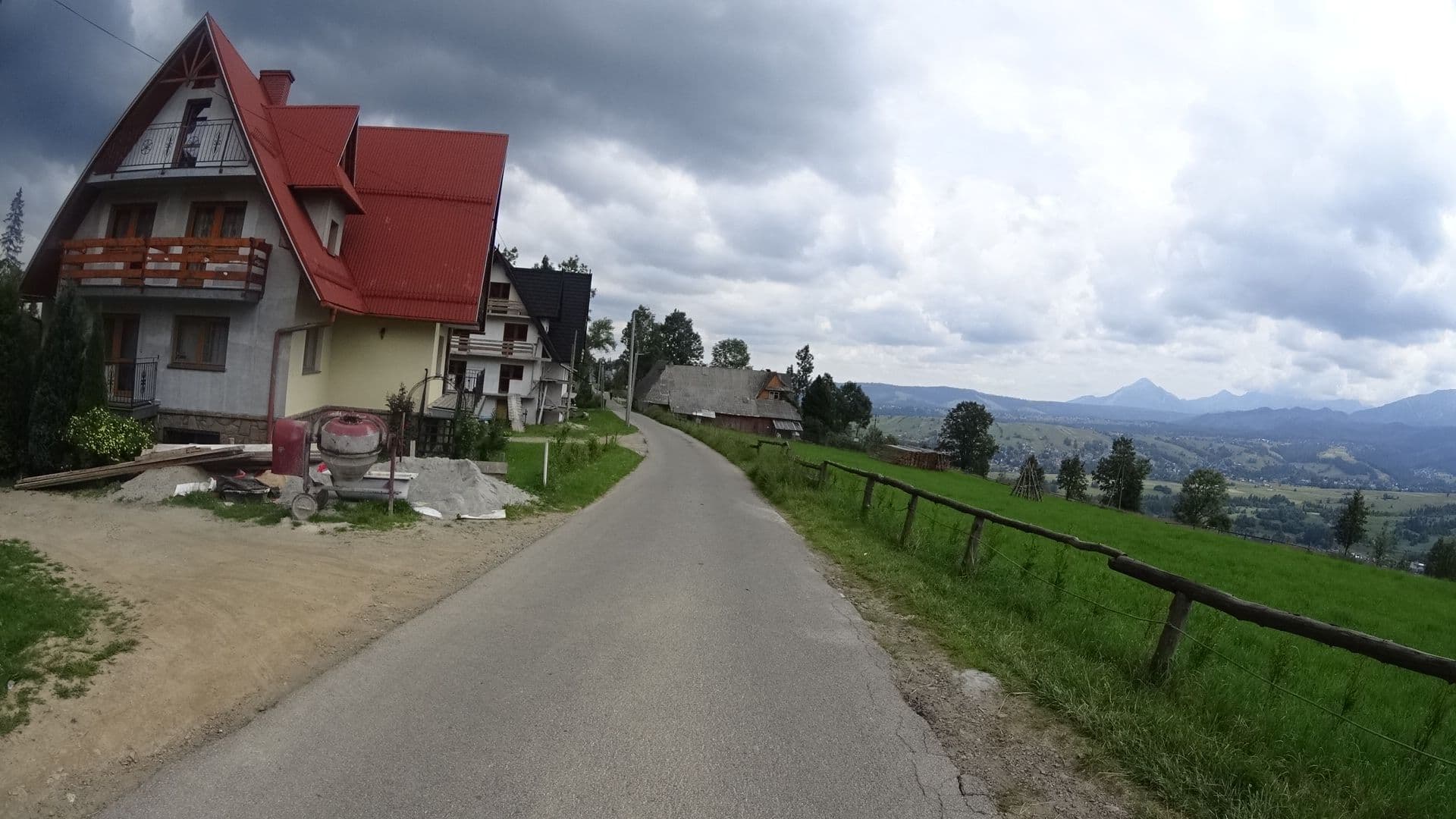 Street view near Willa Piękne Widoki, Zakopane — © awizonosz (CC BY-SA · Mapillary)