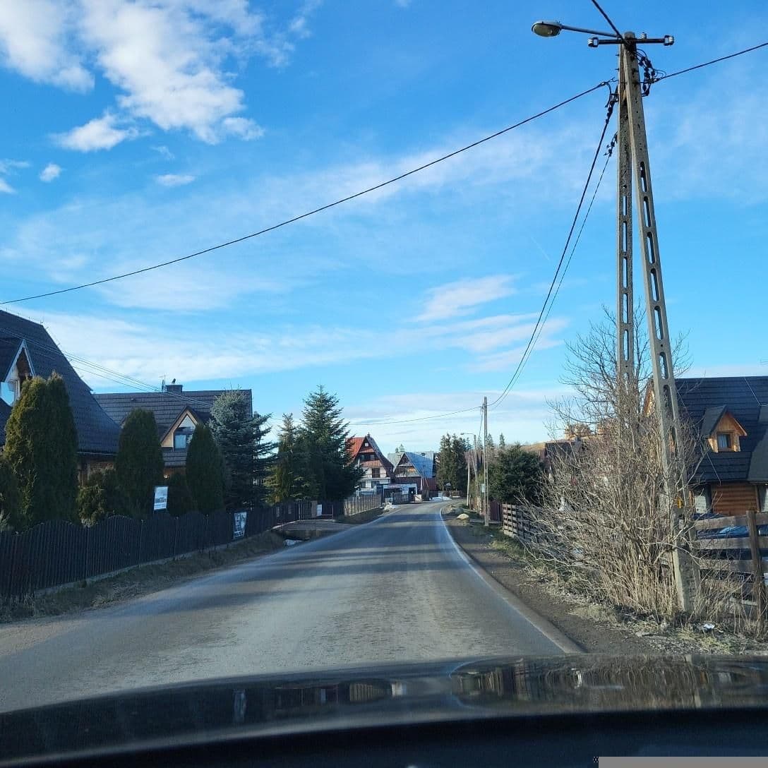Street view near Domki Góralskie, Bukowina Tatrzańska — © picturehoover (CC BY-SA · Mapillary)