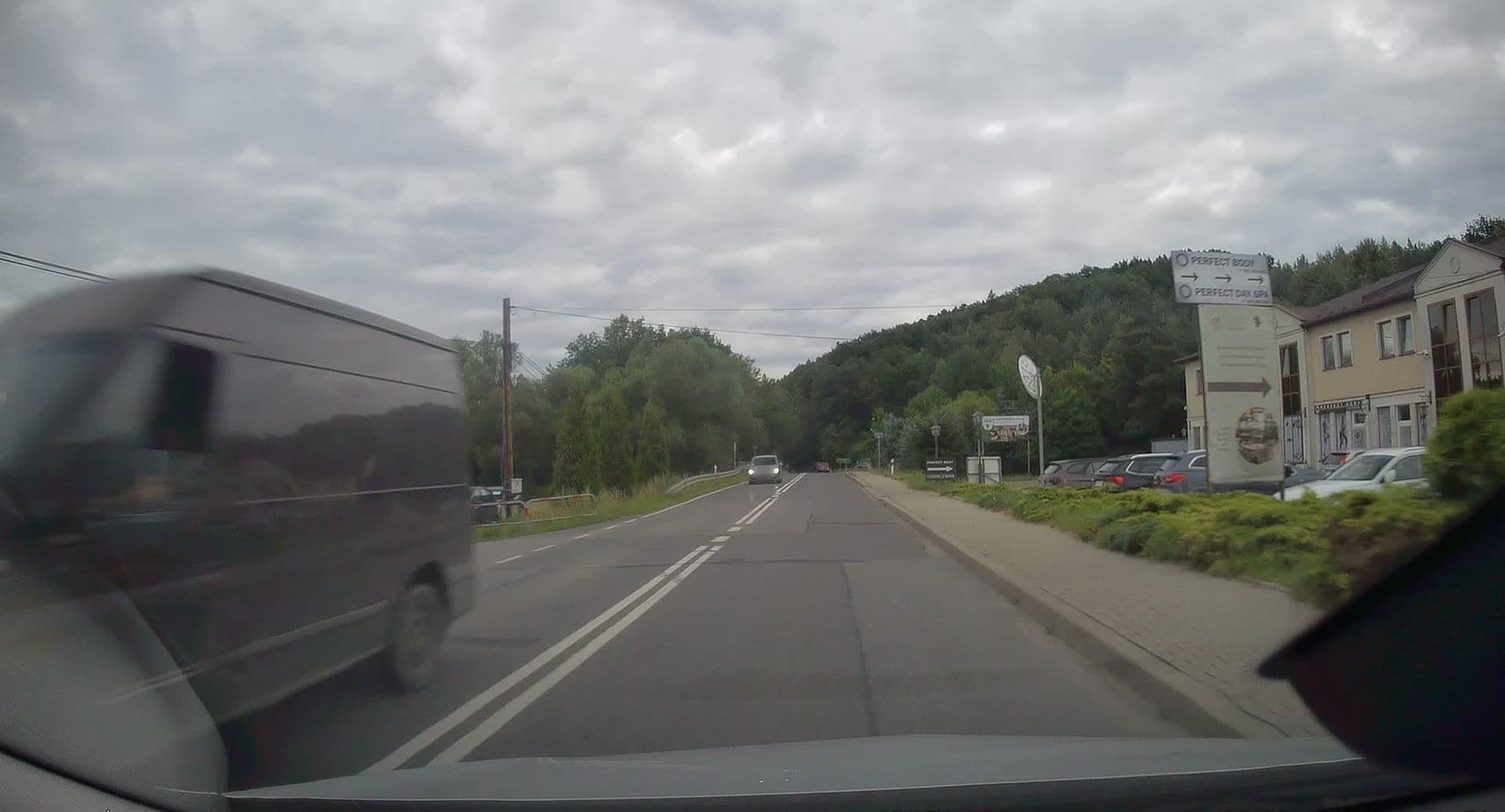 Street view near Hotel Gala Sułkowice, Izdebnik — © edc22 (CC BY-SA · Mapillary)