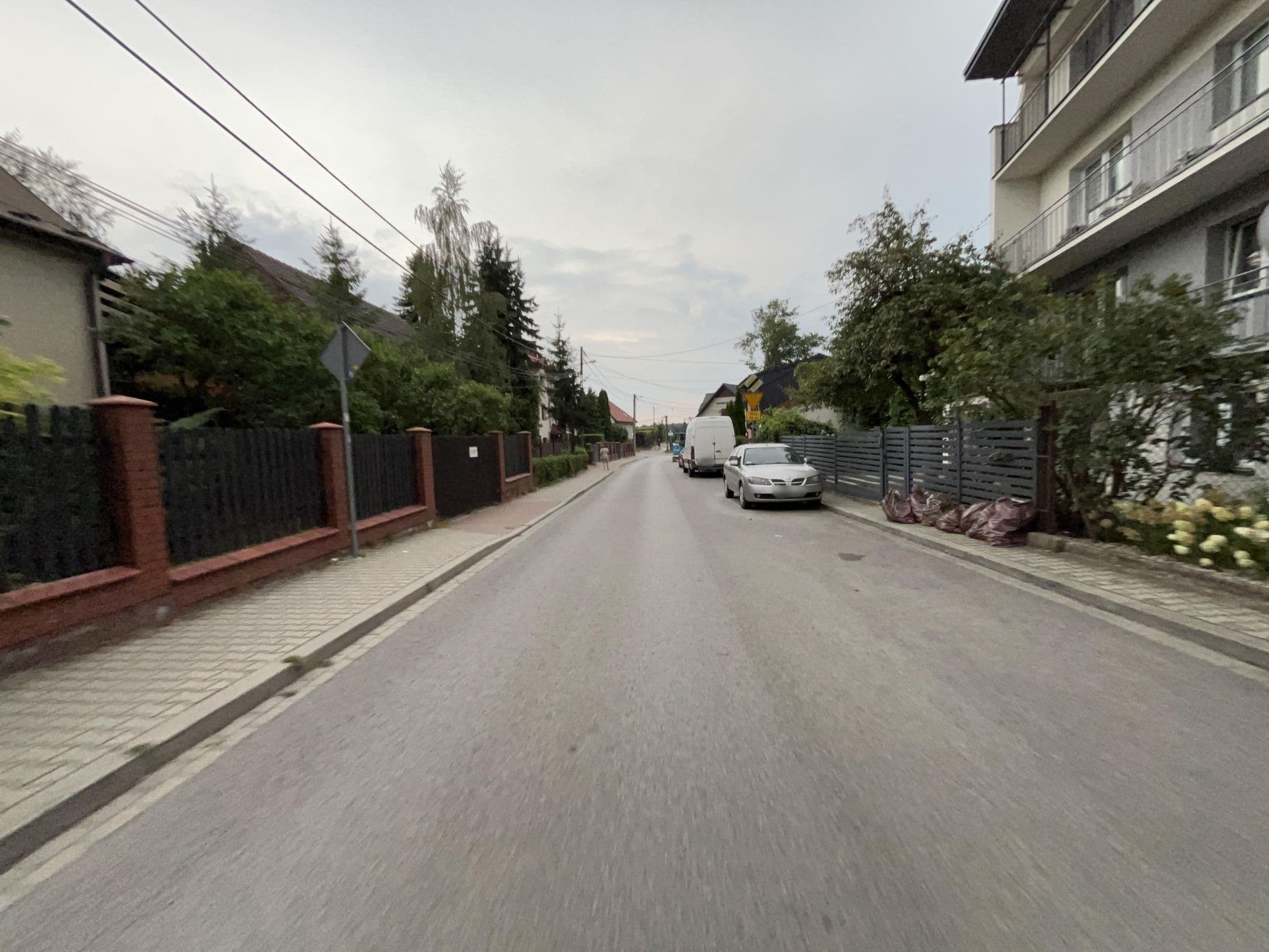 Street view near Kawalerka Lagiewniki, Kraków — © kruszylo (CC BY-SA · Mapillary)
