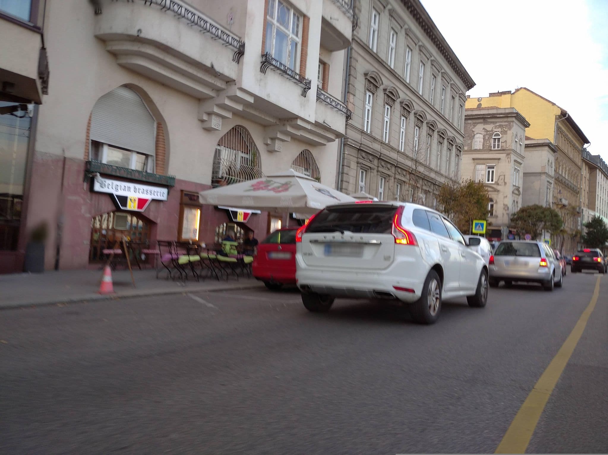 Street view near Boutique Hotel Victoria Budapest ****, Budapest — © grozsa11 (CC BY-SA · Mapillary)