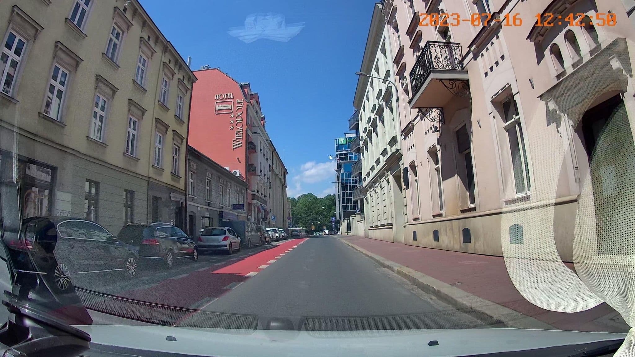 Street view near Smocza Jama, Kraków — © jswk (CC BY-SA · Mapillary)
