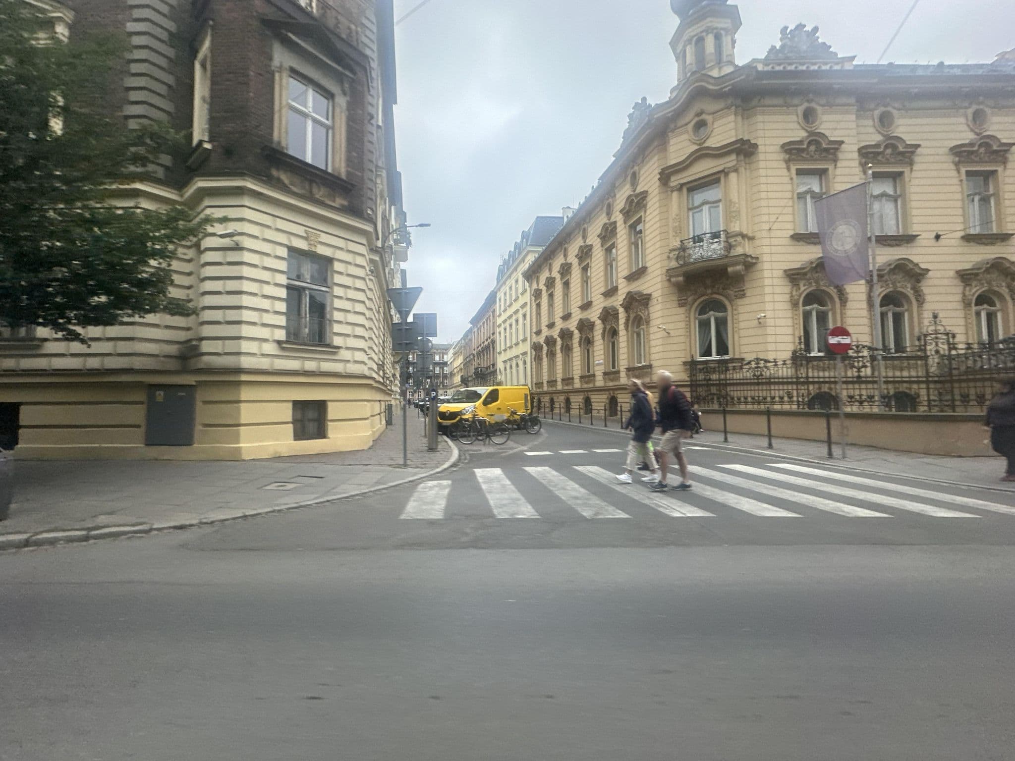 Street view near Hostel Pod Barbakanem, Kraków — © quickness805 (CC BY-SA · Mapillary)