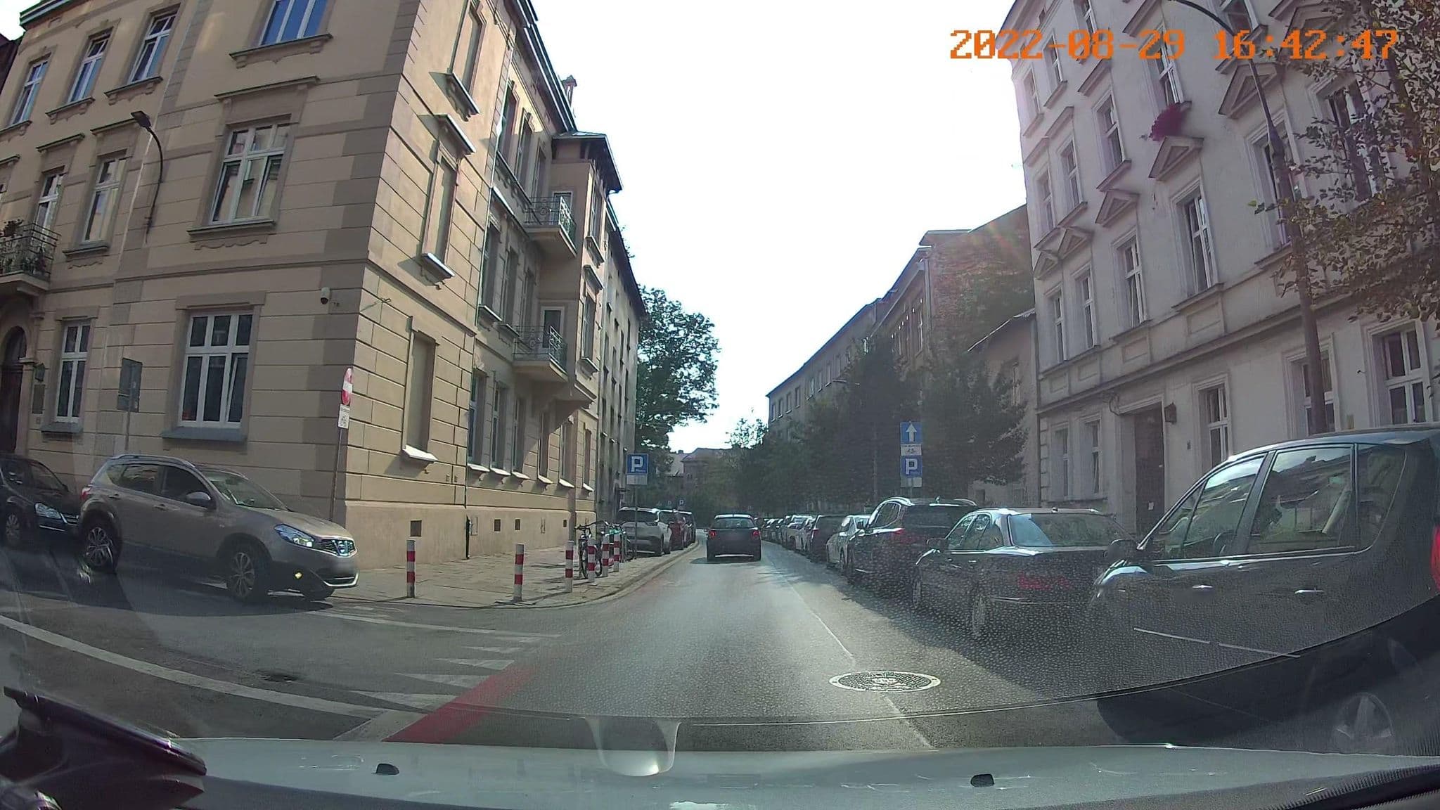 Street view near Mama's Doubles, Kraków — © jswk (CC BY-SA · Mapillary)