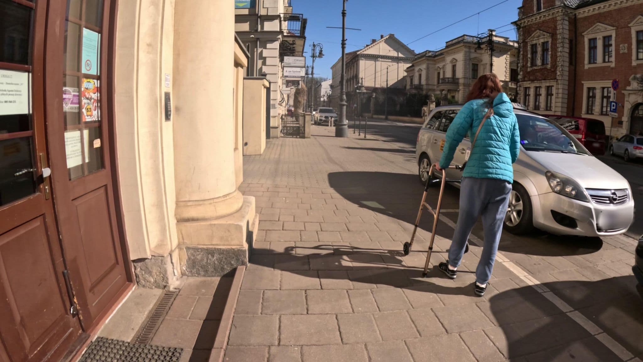 Street view near Sienkiewiczówka, Kraków — © krzyk (CC BY-SA · Mapillary)