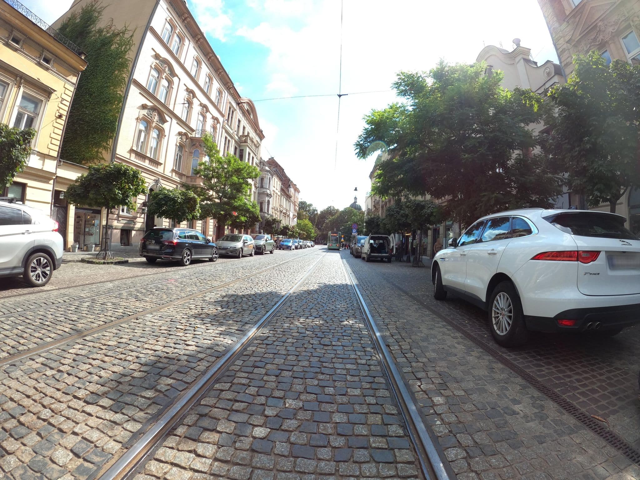 Street view near Garbary Aparthotel, Kraków — © masterofnoroad (CC BY-SA · Mapillary)
