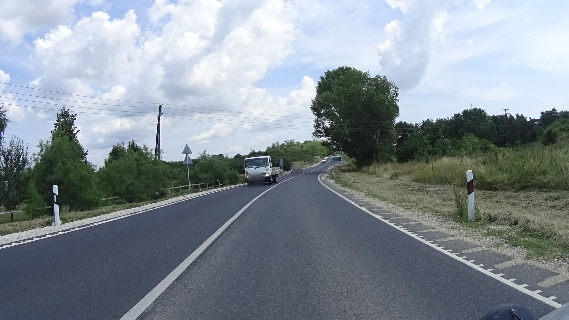 Street view near Sportistálló, Nemesvámos — © 468p (CC BY-SA · Mapillary)