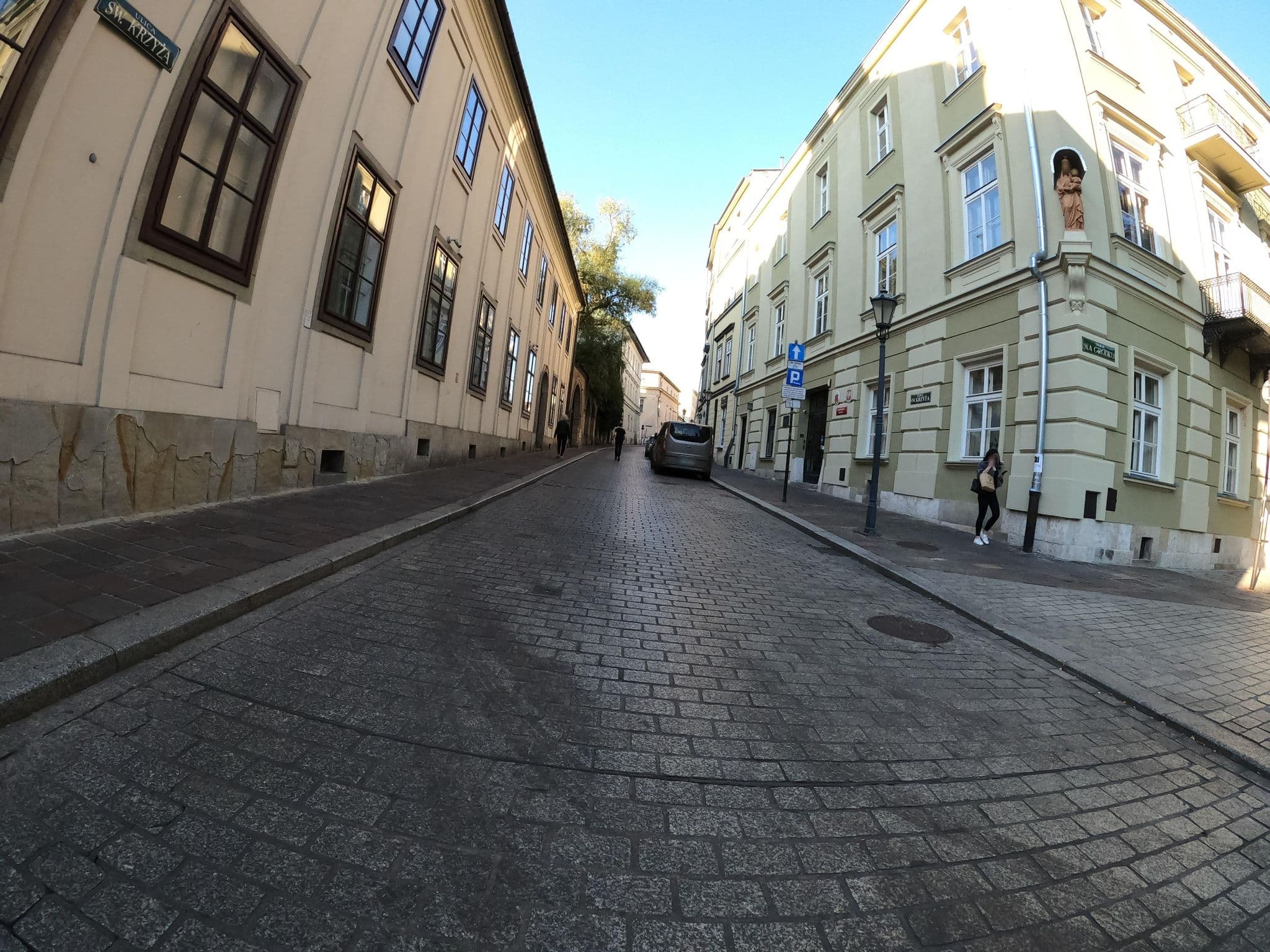 Street view near Pokoje Vera, Kraków — © masterofnoroad (CC BY-SA · Mapillary)