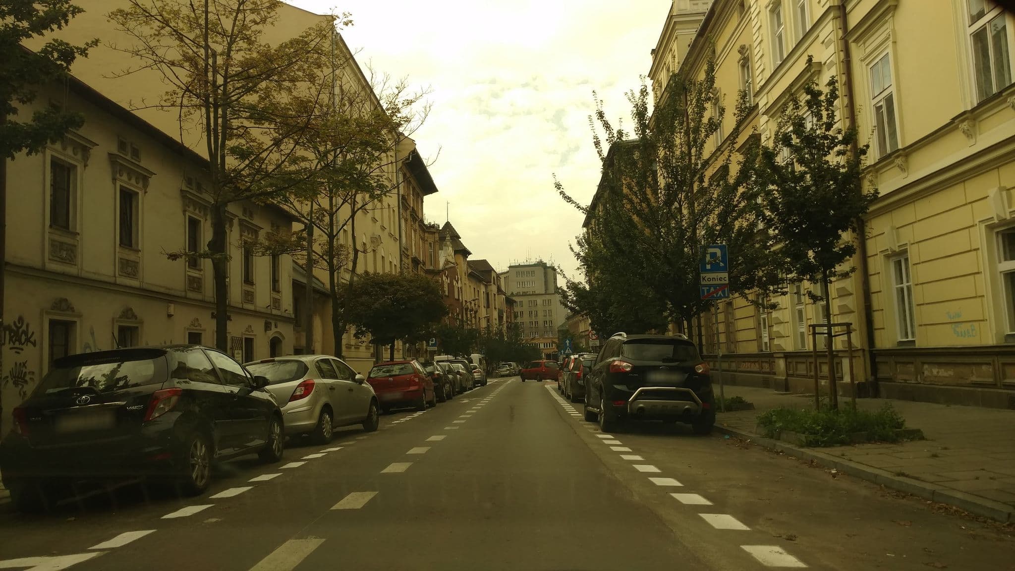 Street view near Yourplace Biskupia Aparthotel, Kraków — © krzyk (CC BY-SA · Mapillary)