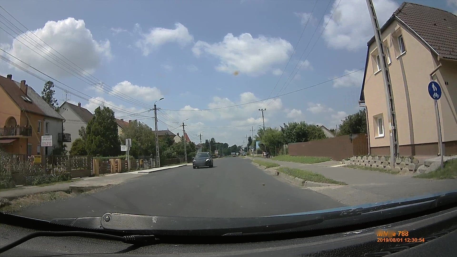 Street view near Erzsike vendégház, Siklós — © geox123 (CC BY-SA · Mapillary)