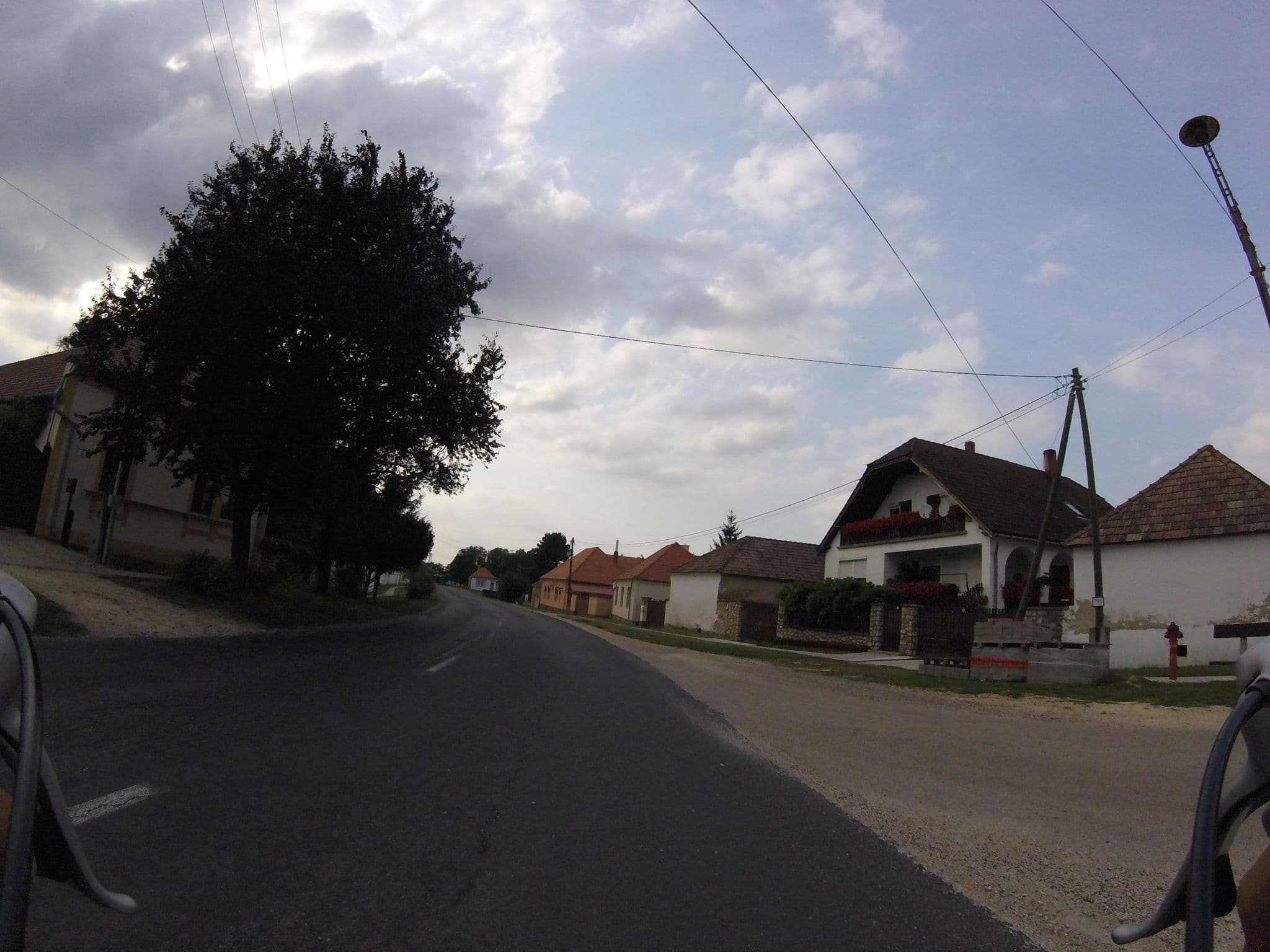 Street view near Koppány Lovasudvar, Bakonyszentlászló — © goprohero (CC BY-SA · Mapillary)