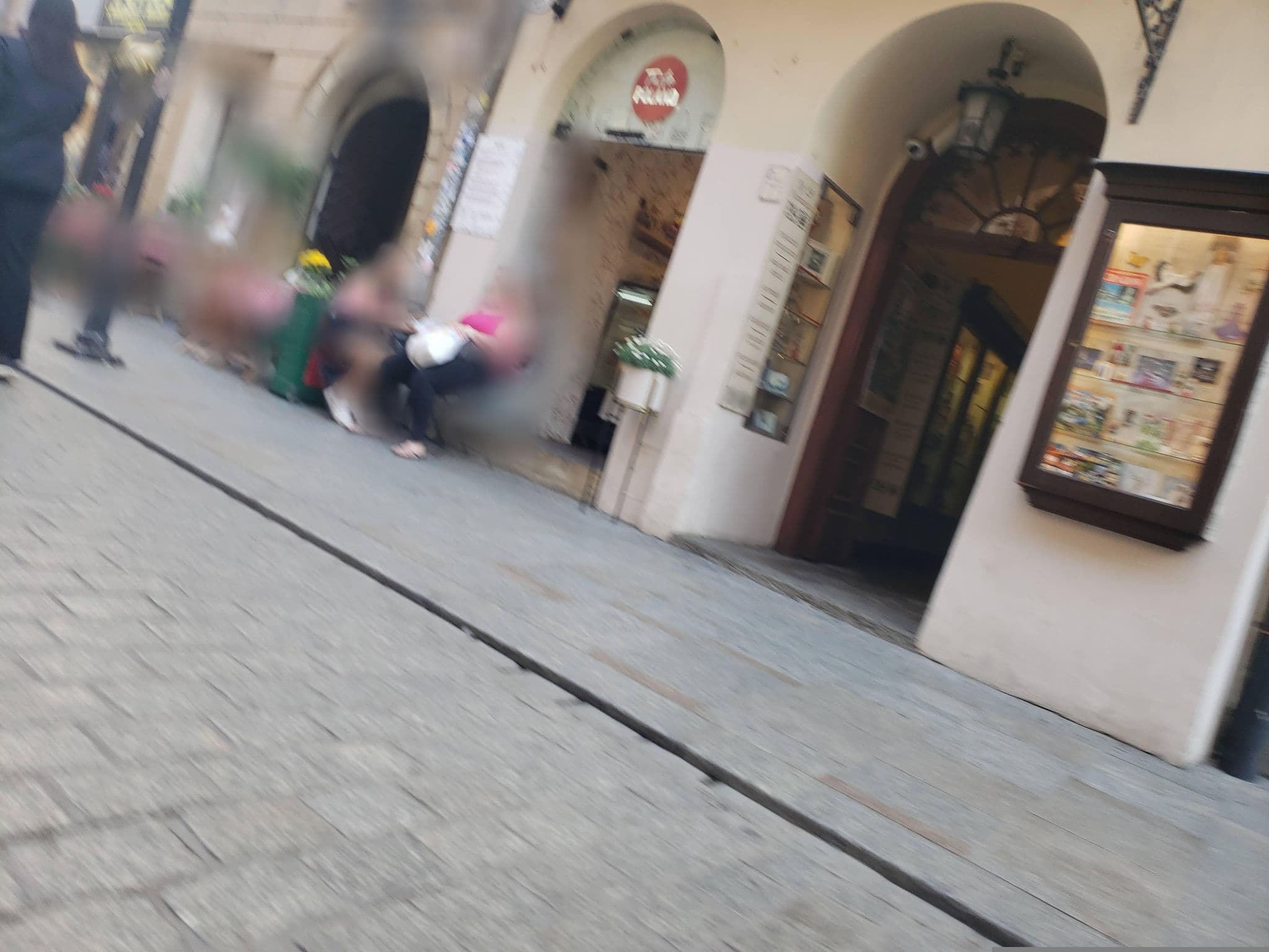 Street view near Apartament Tutti Frutti - zakwaterowanie w Krakowie, Kraków — © mapfool (CC BY-SA · Mapillary)