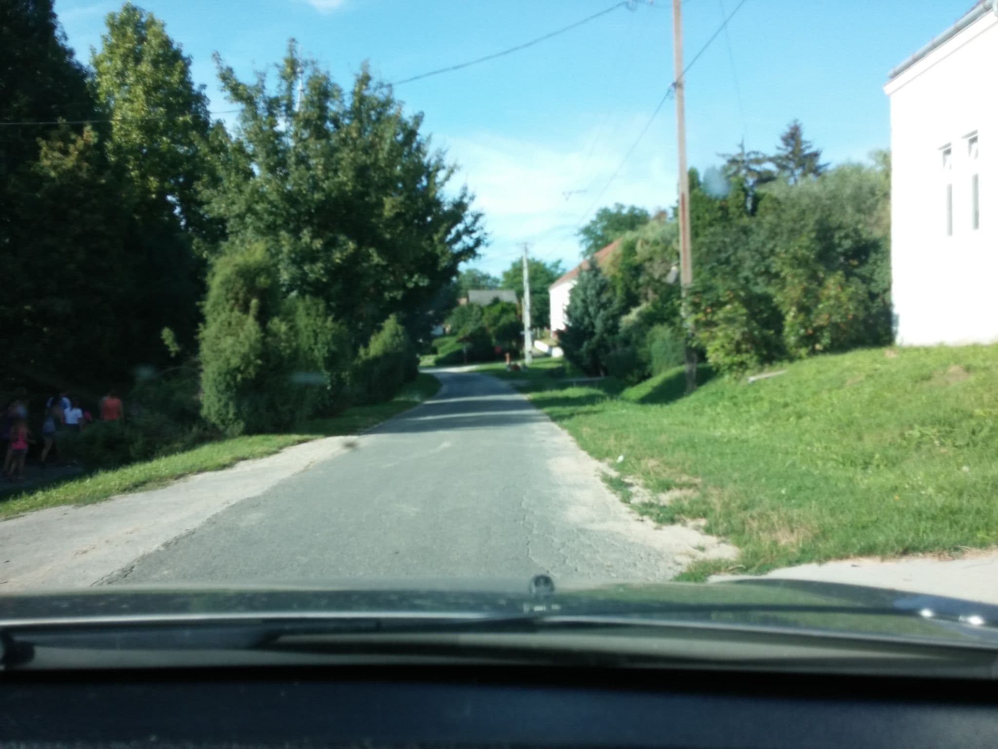 Street view near Kolat ház (katolikus egyház), Kadarkút — © beyazg (CC BY-SA · Mapillary)