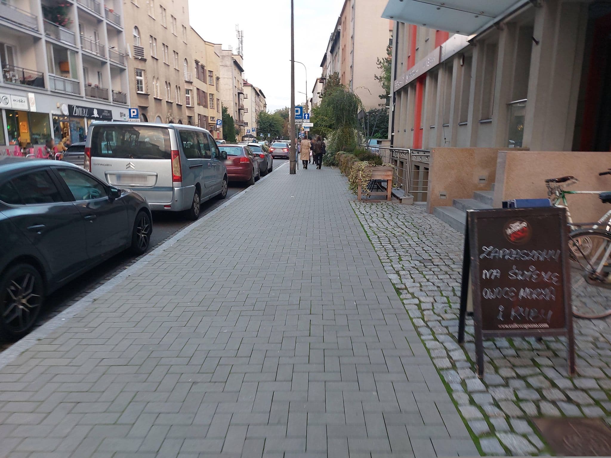 Street view near Lux Hostel & Apartamenty, Kraków — © Blackkness_7 (CC BY-SA · Mapillary)
