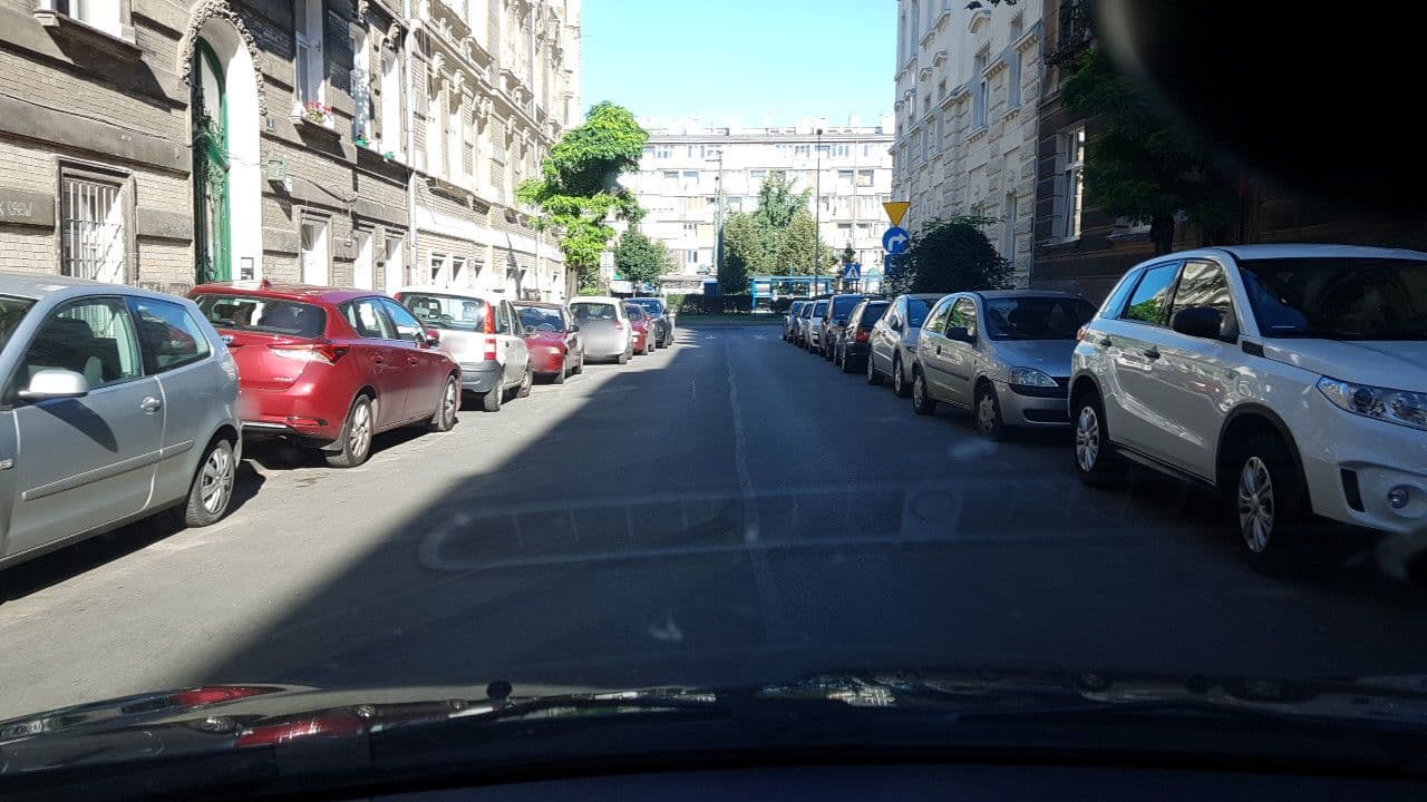 Street view near Justyna Jamróz, Kraków — © mik007 (CC BY-SA · Mapillary)