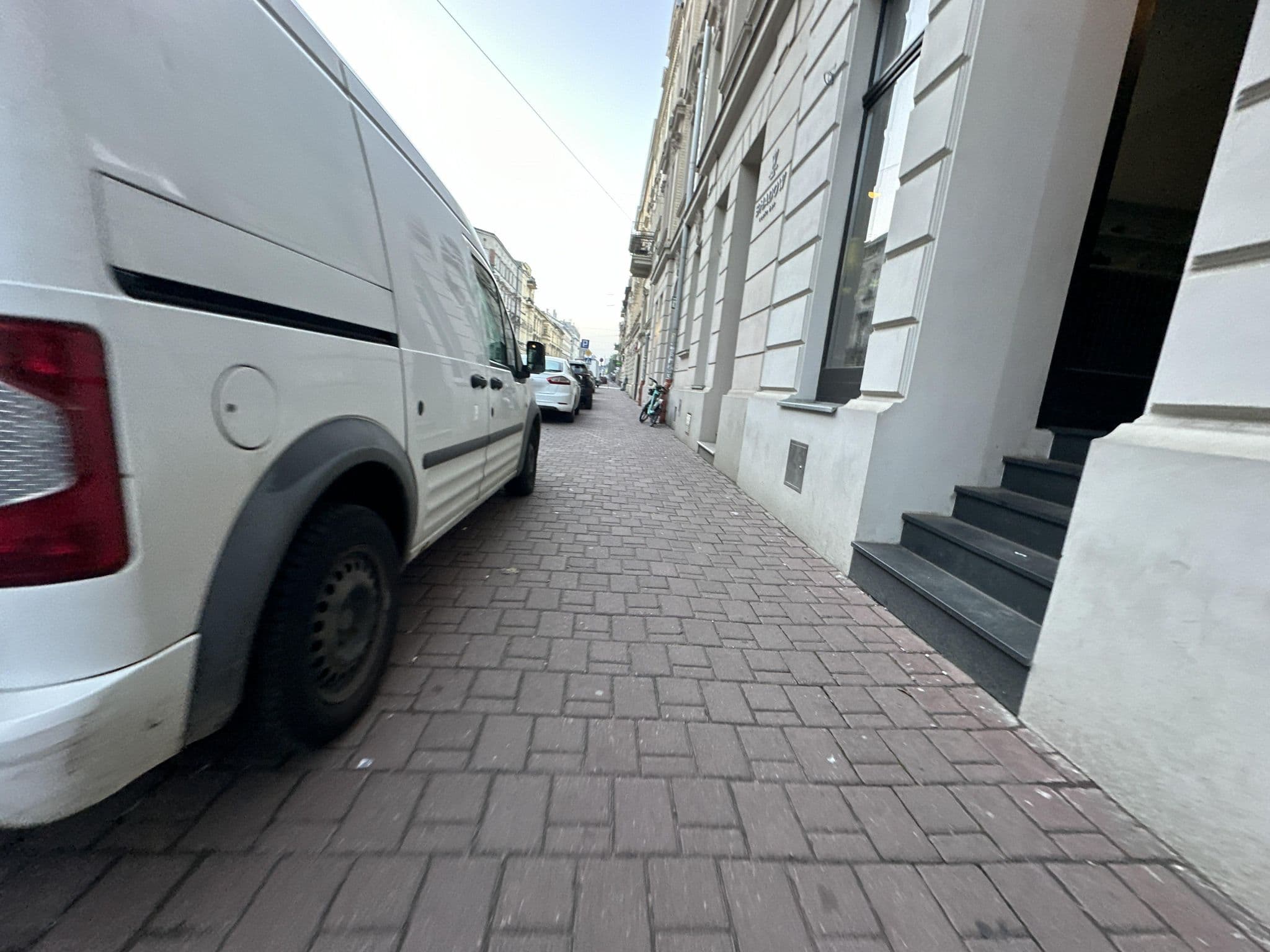 Street view near Cracow Rentals, Kraków — © quickness805 (CC BY-SA · Mapillary)