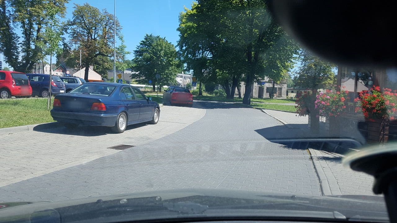 Street view near Pokoje Gościnne "Ada" Stanisław Kruszyna, Wieliczka — © mik007 (CC BY-SA · Mapillary)